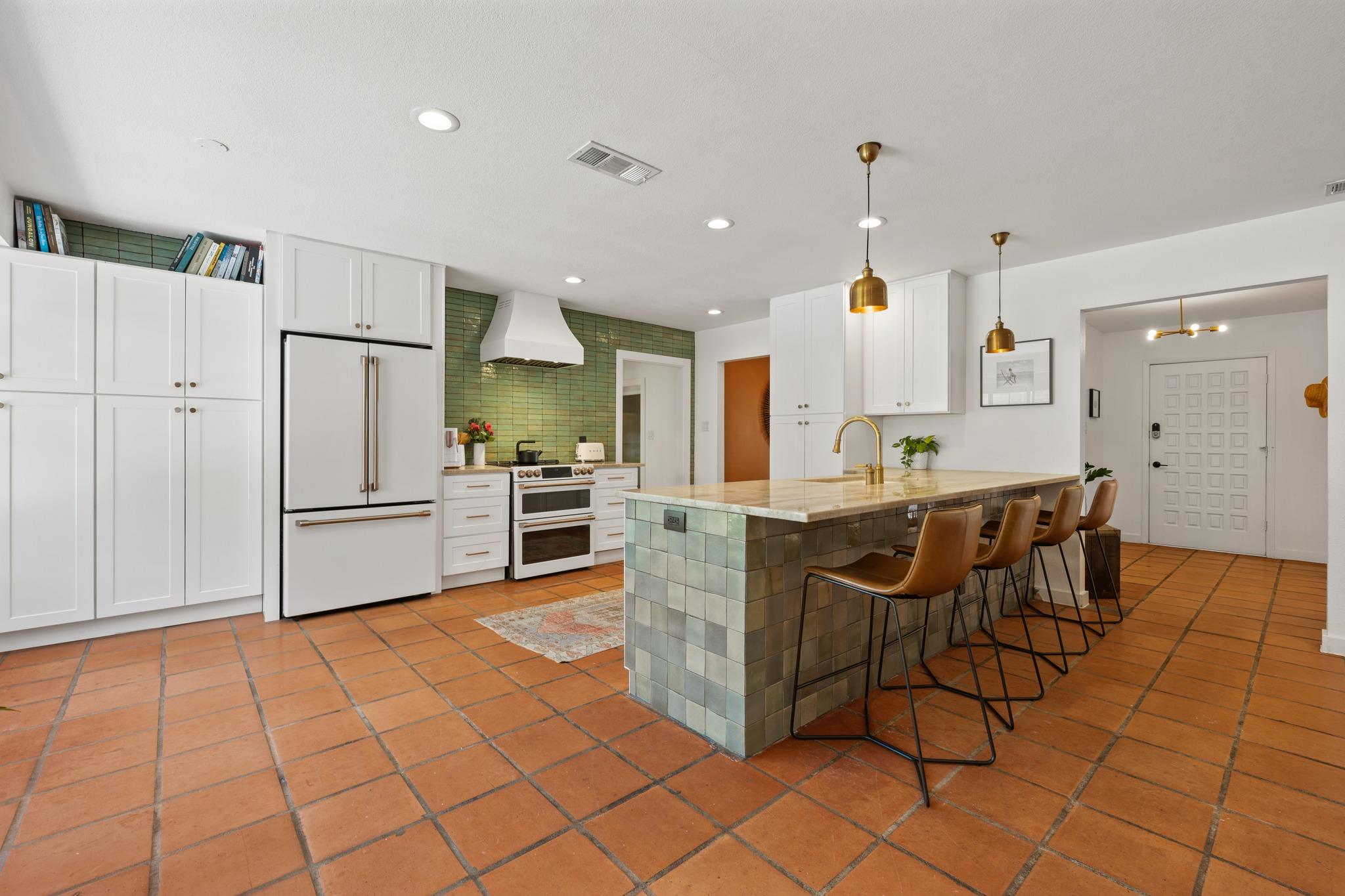 6206 Highland Hills Dr Property Photo 12