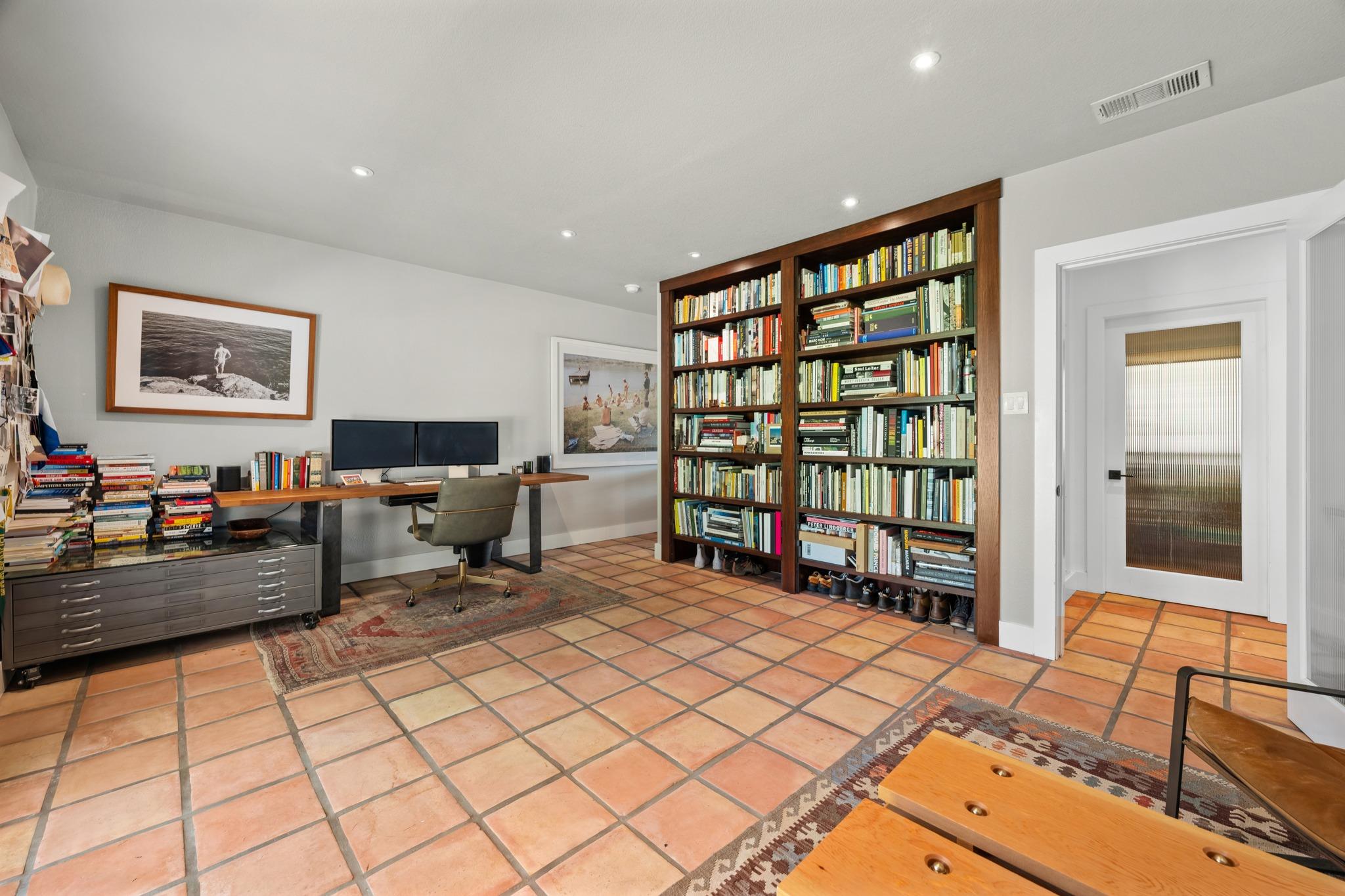 6206 Highland Hills Dr Property Photo 28