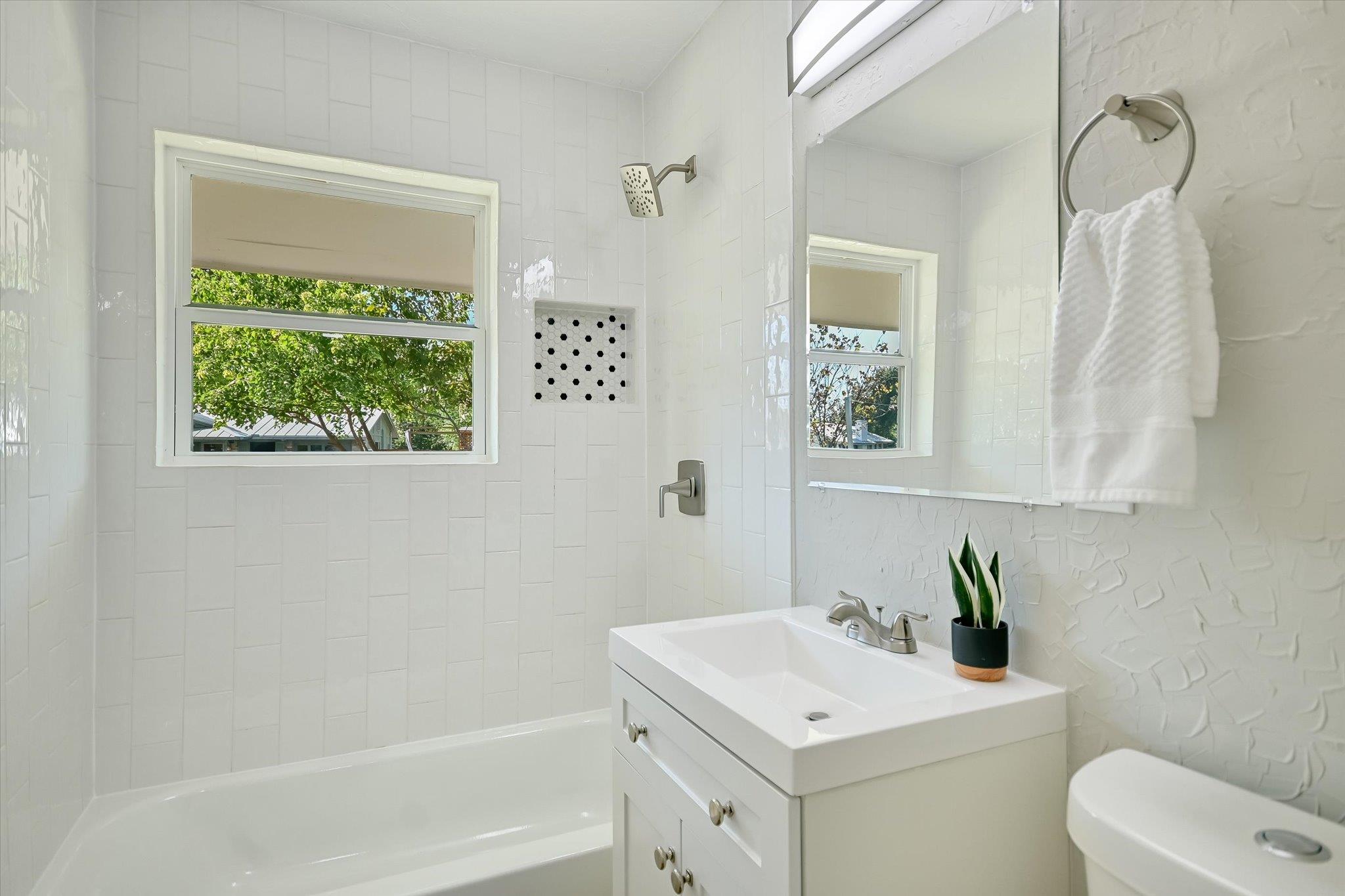 8503 Stillwood Ln Property Photo 14