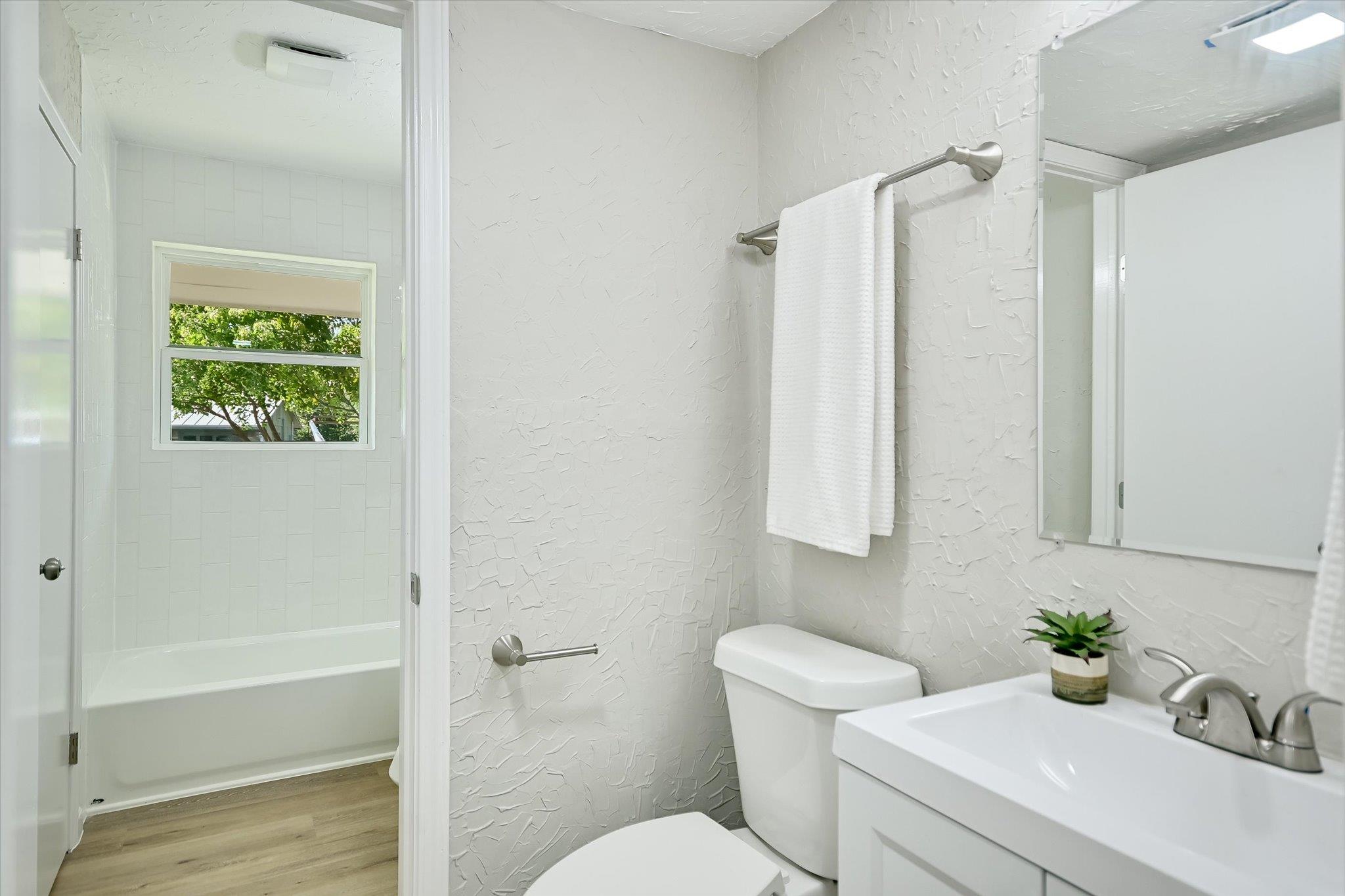 8503 Stillwood Ln Property Photo 16