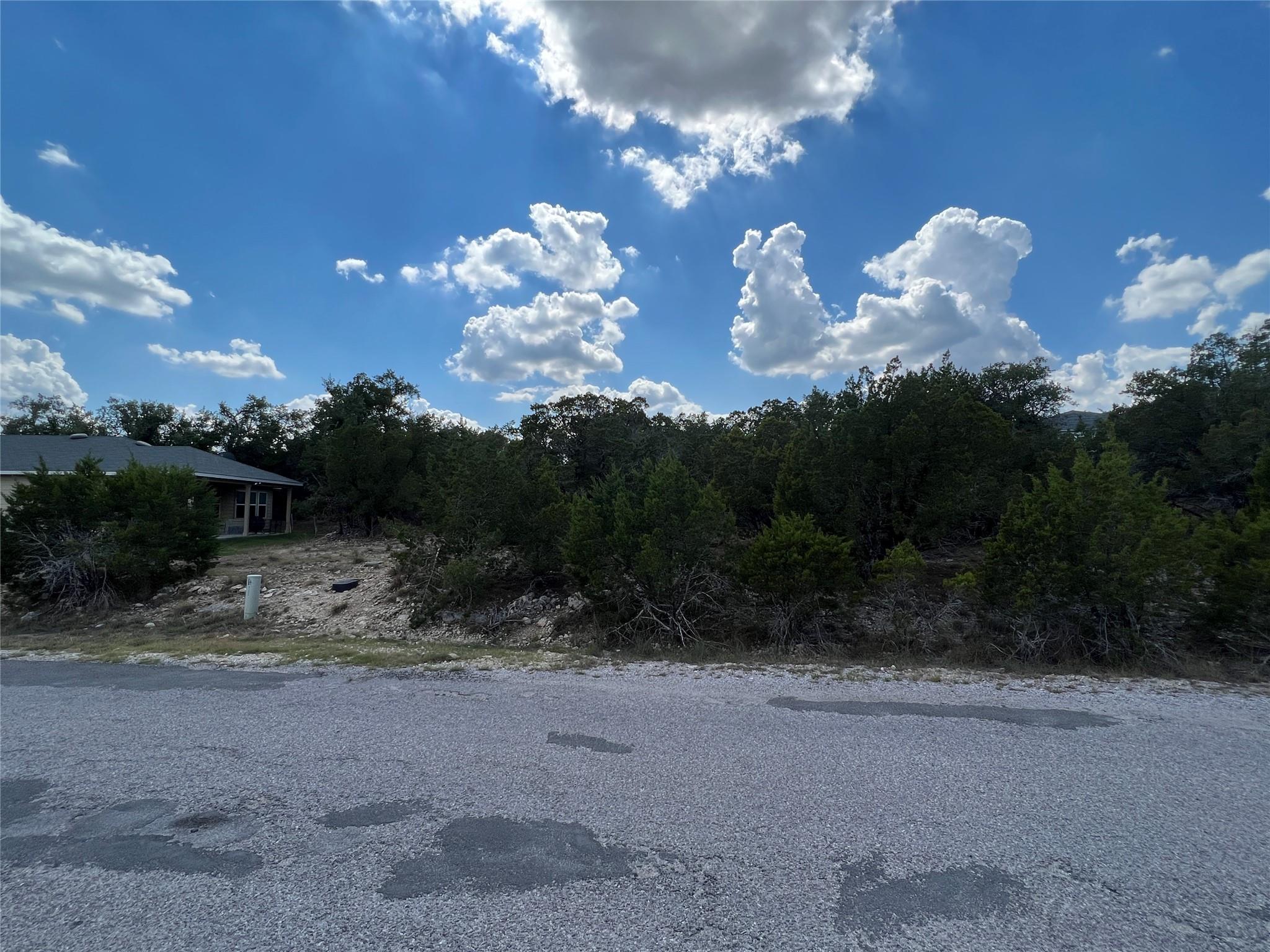 21303 Santa Rosa Ave Property Photo 5