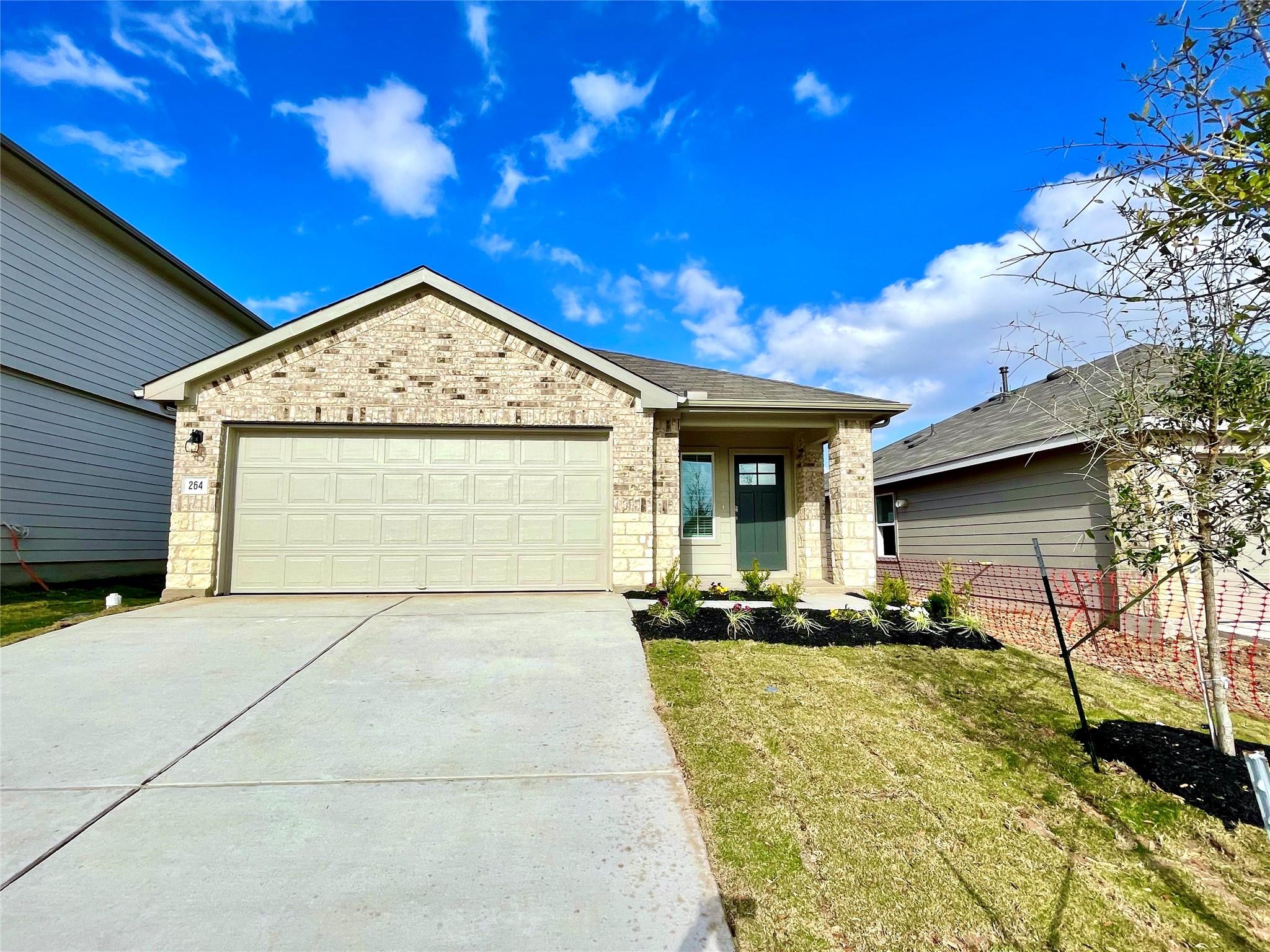 264 Texas Palmetto Cir Property Photo