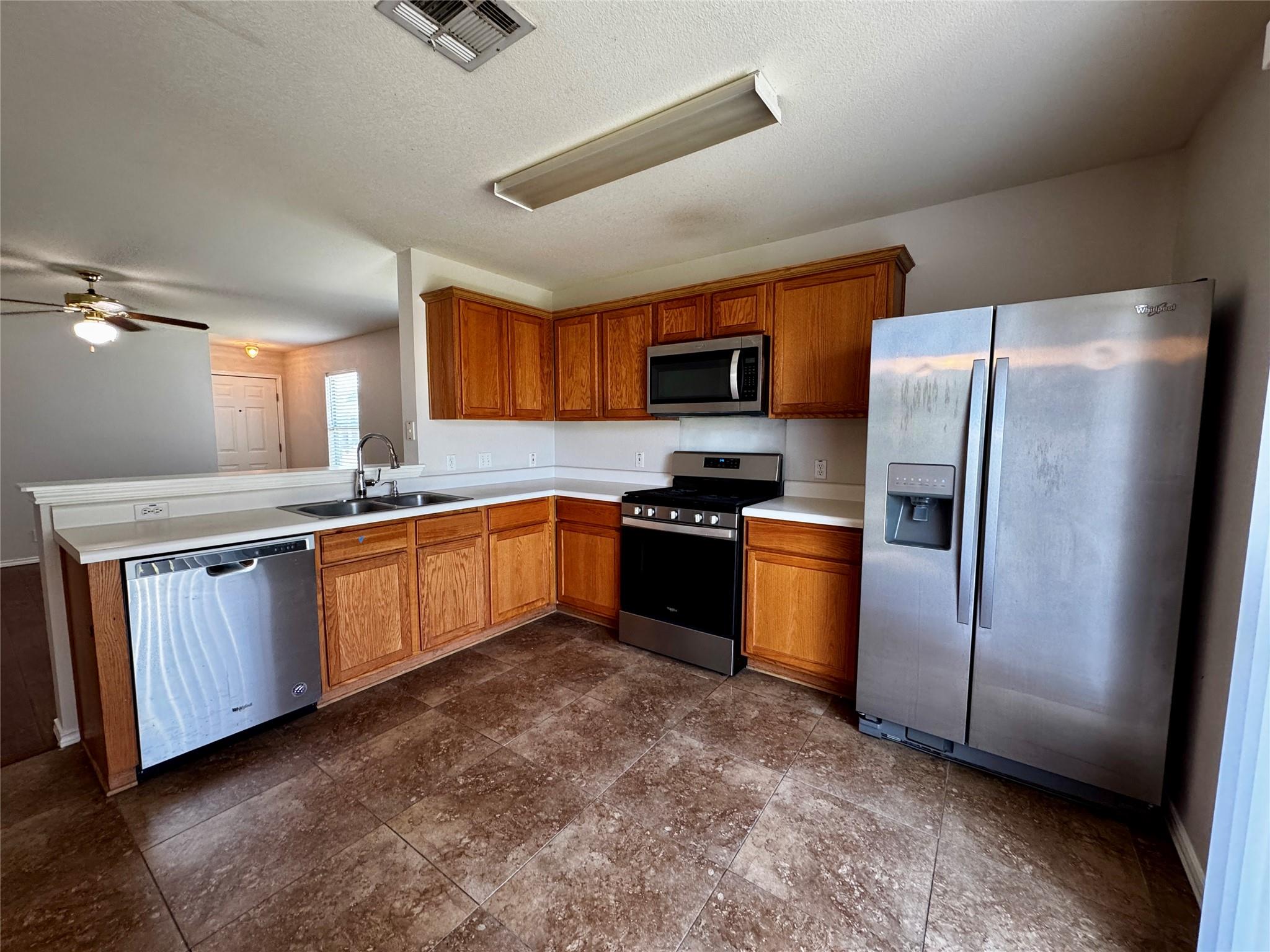 14420 Cummins Way Property Photo 6