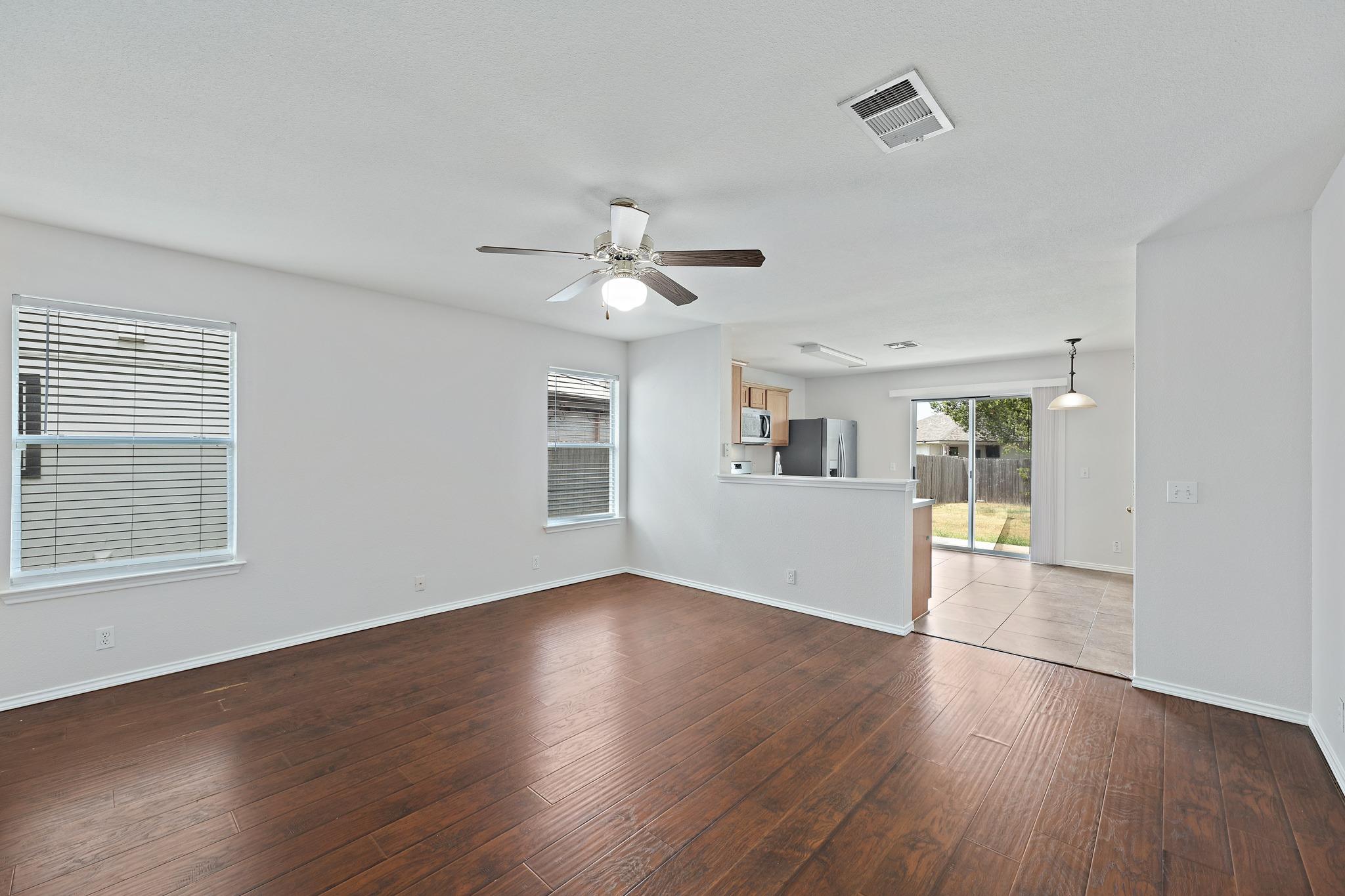 14420 Cummins Way Property Photo 6