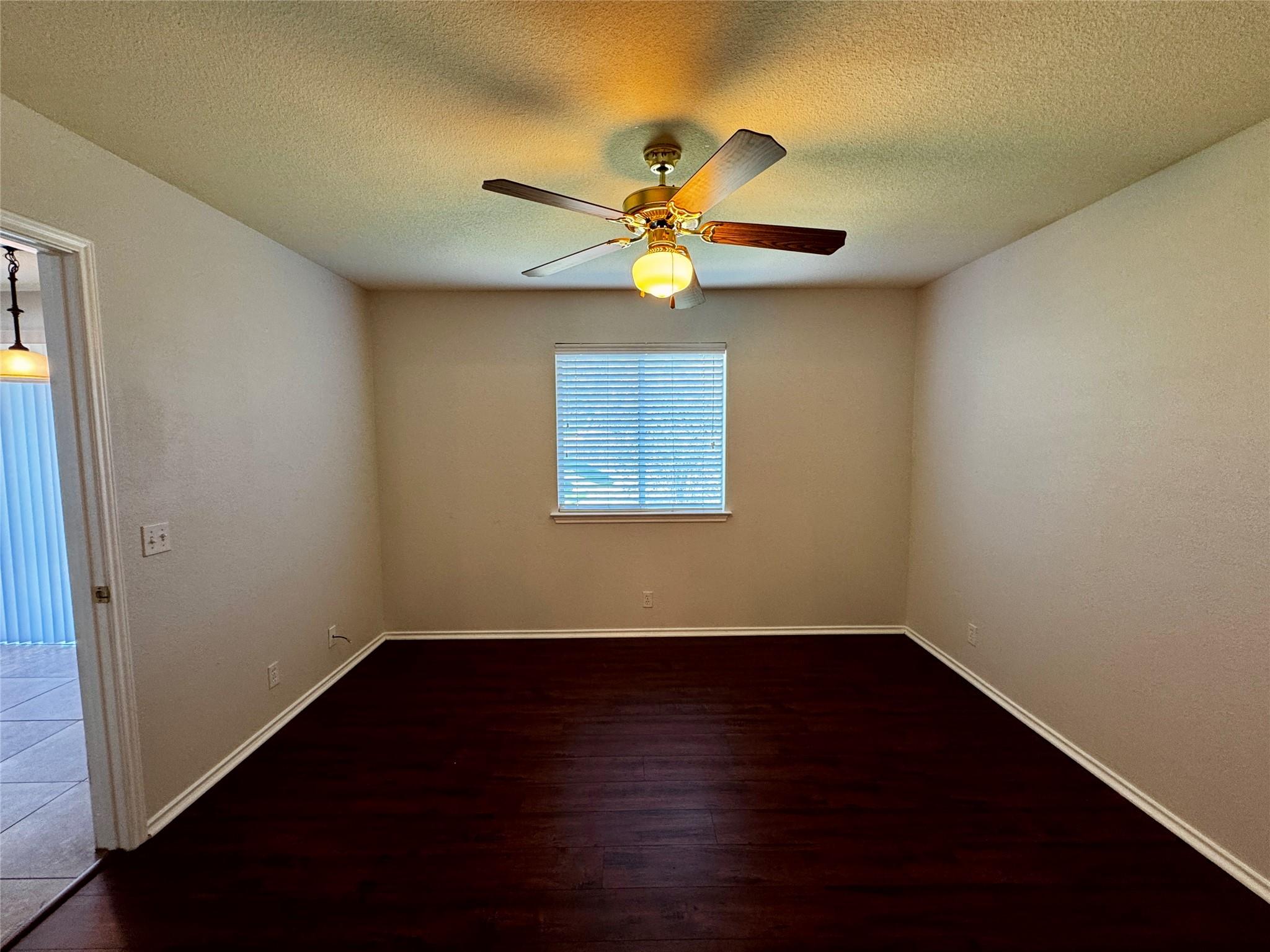 14420 Cummins Way Property Photo 9