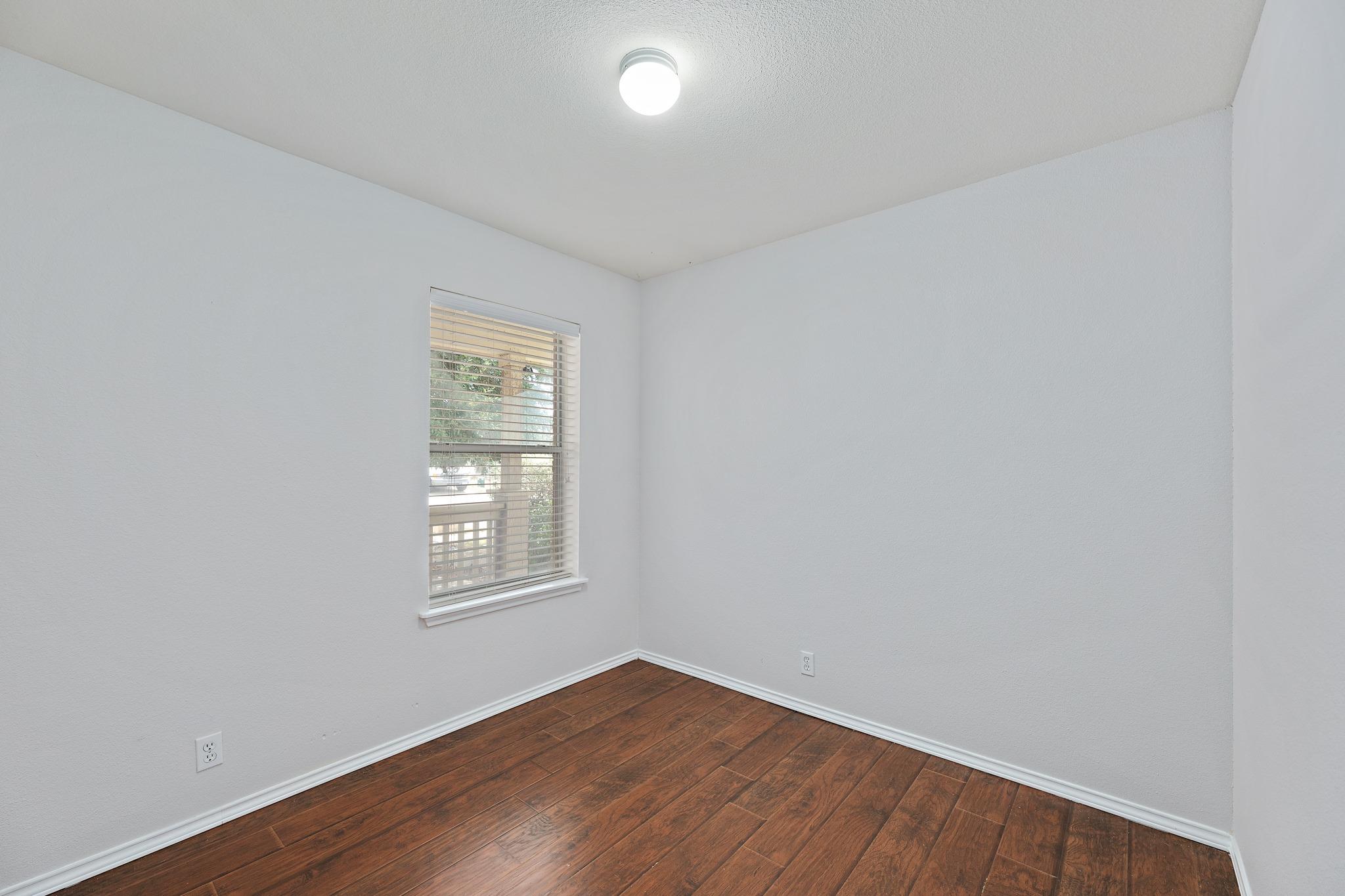 14420 Cummins Way Property Photo 18