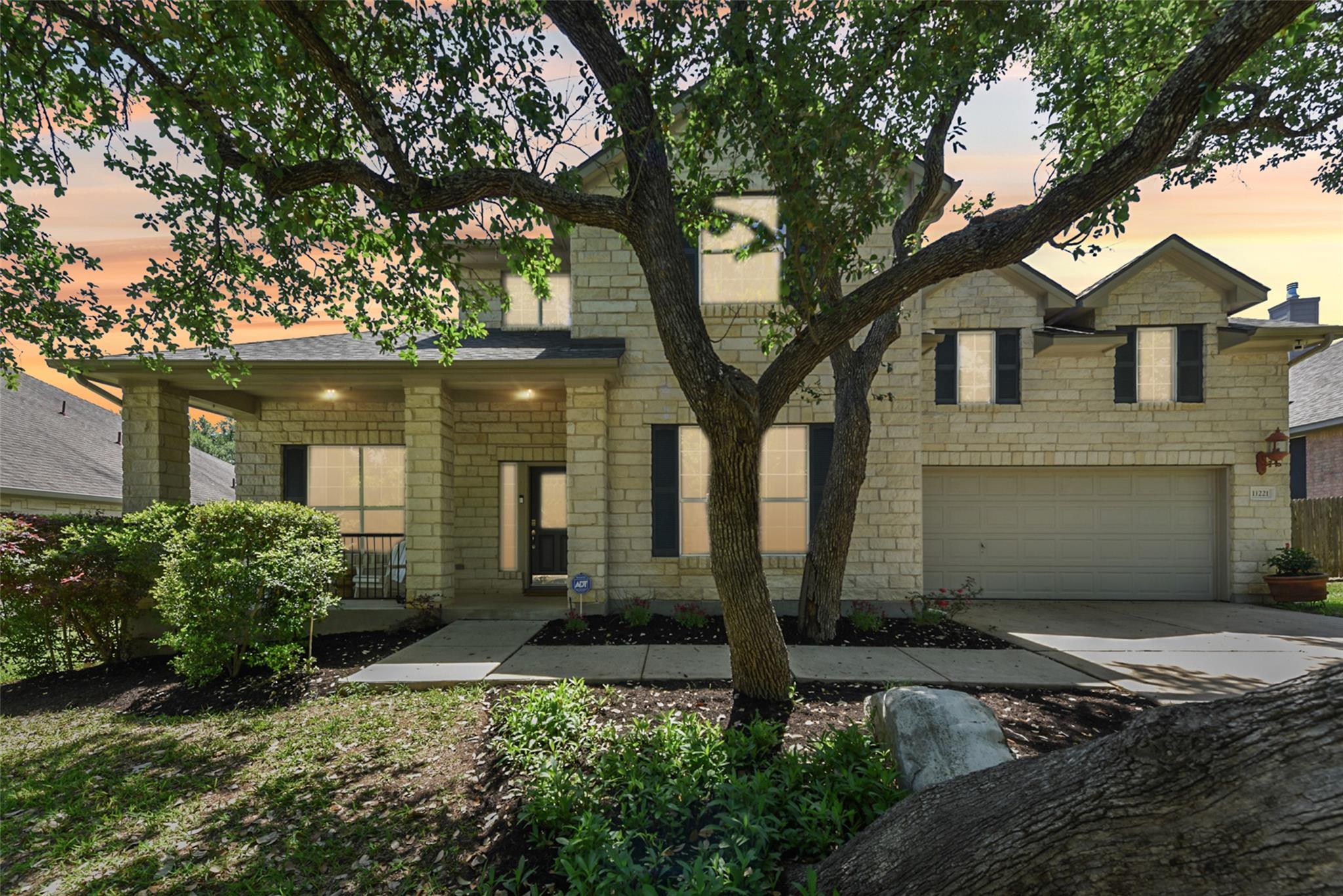 11221 Maelin Dr Property Photo 2