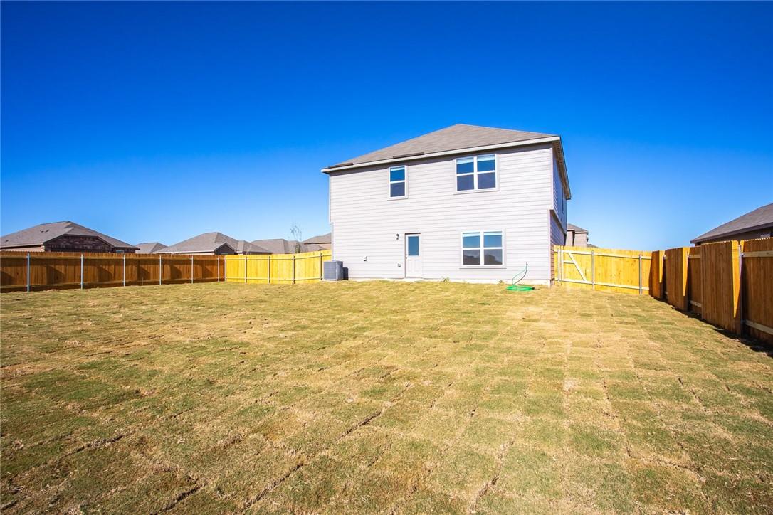 14201 Prairie Sod Ln Property Photo 28