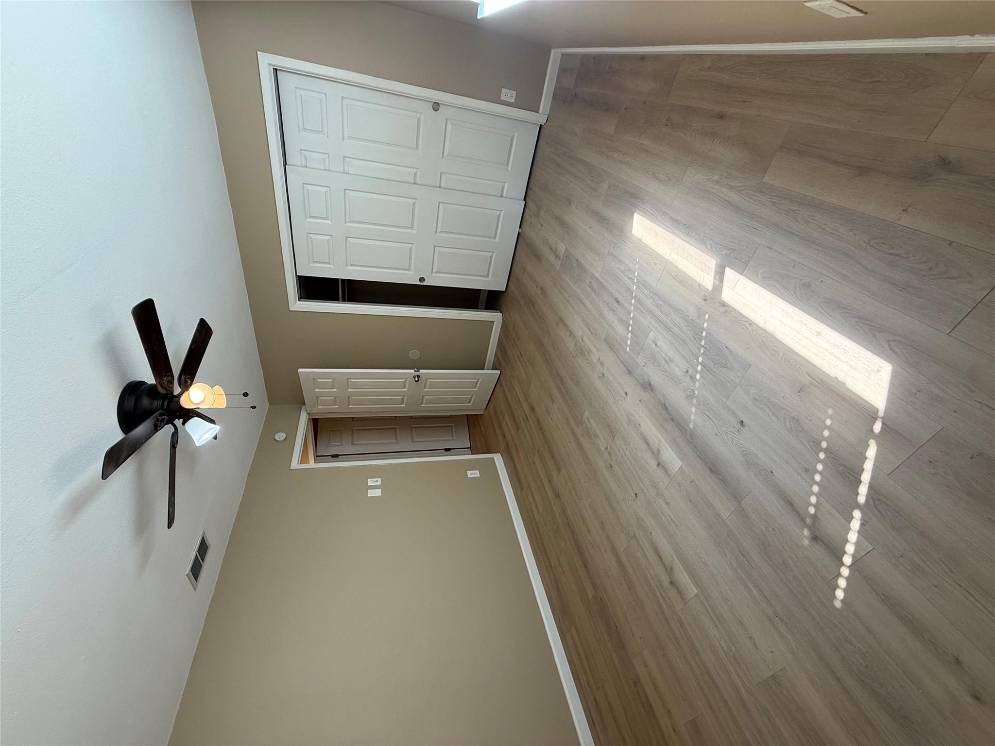 2704 Crownspoint Dr Property Photo 6