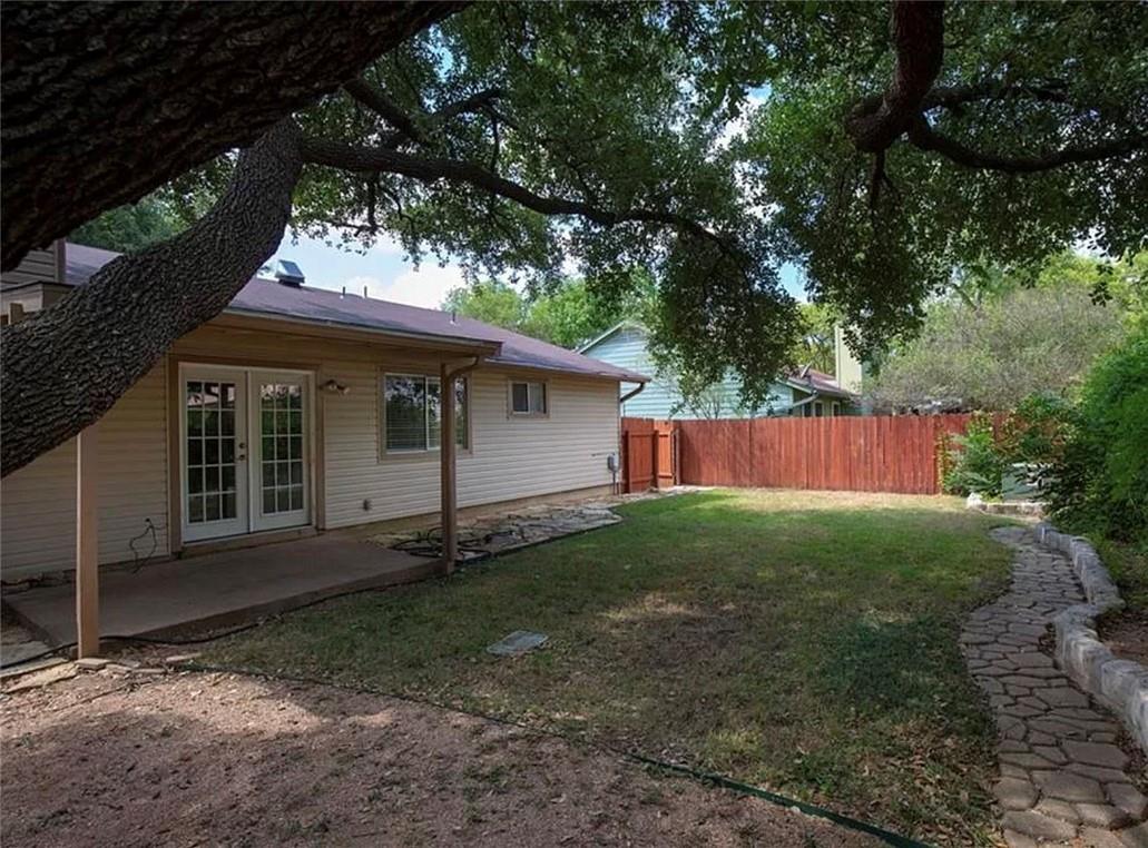 2704 Crownspoint Dr Property Photo 17