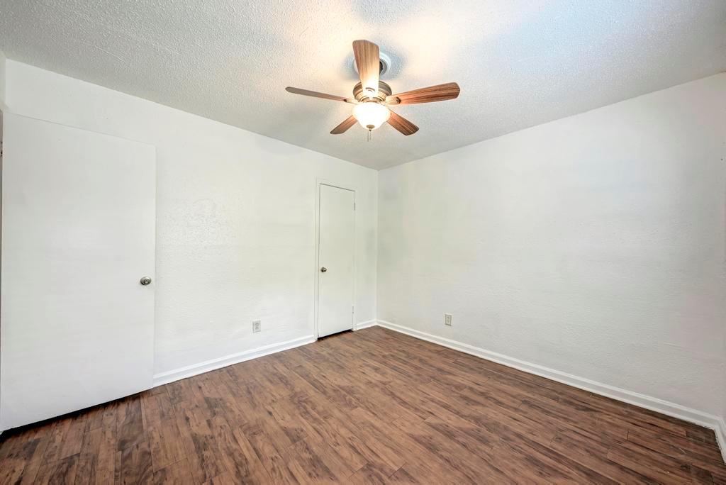 2401 Manor Rd #133 Property Photo 20