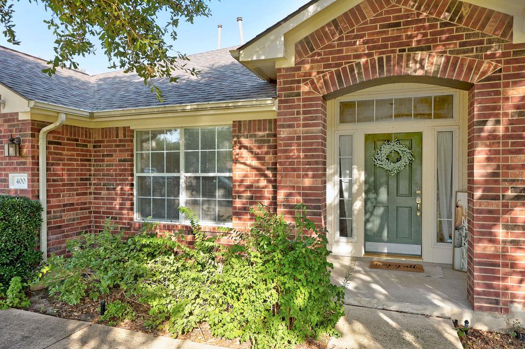 400 Ranier Ln Property Photo 2