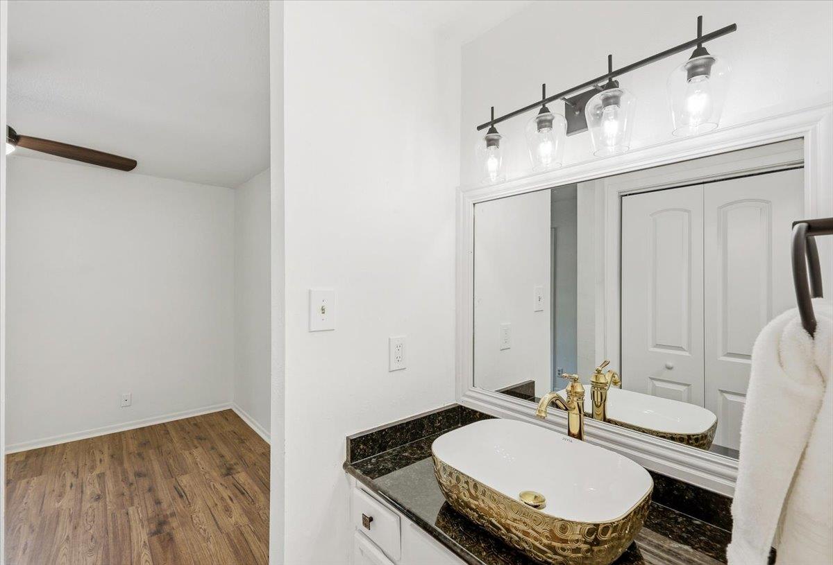 4902 Duval Rd #r2 Property Photo 19