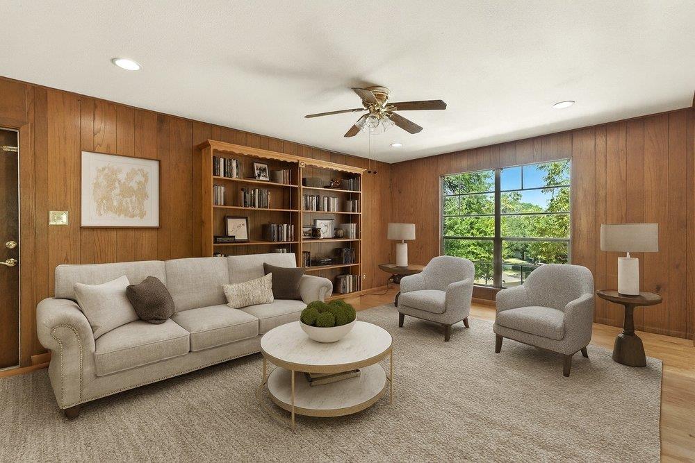 2401 Homedale Cir Property Photo 8