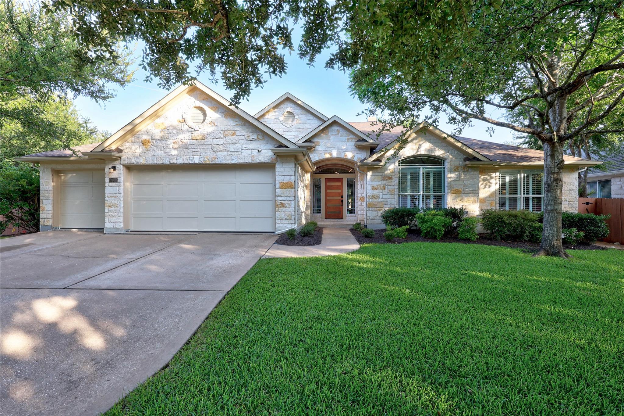 6405 Nusser Ln Property Photo 2