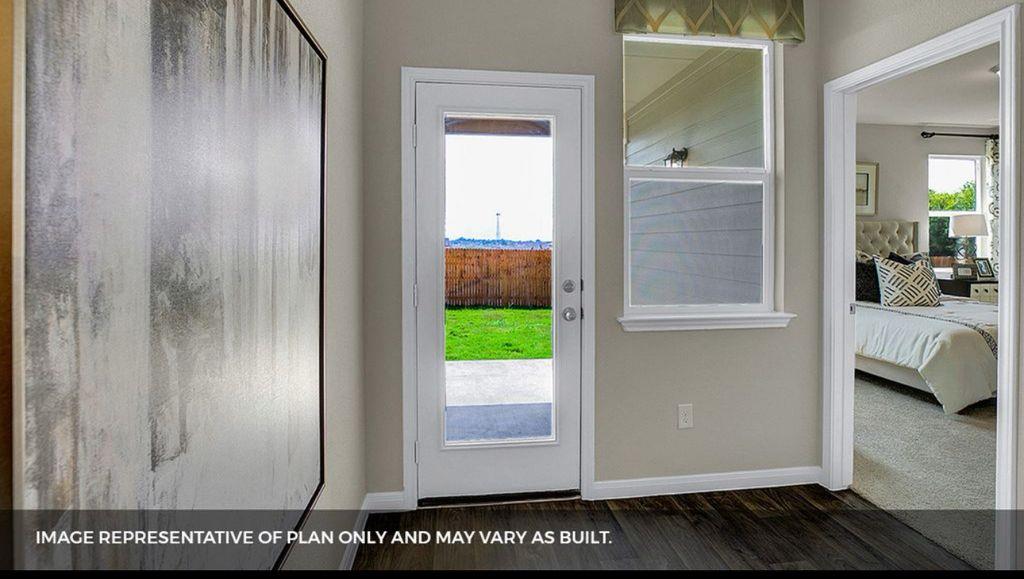 156 Docile Loop Property Photo 8