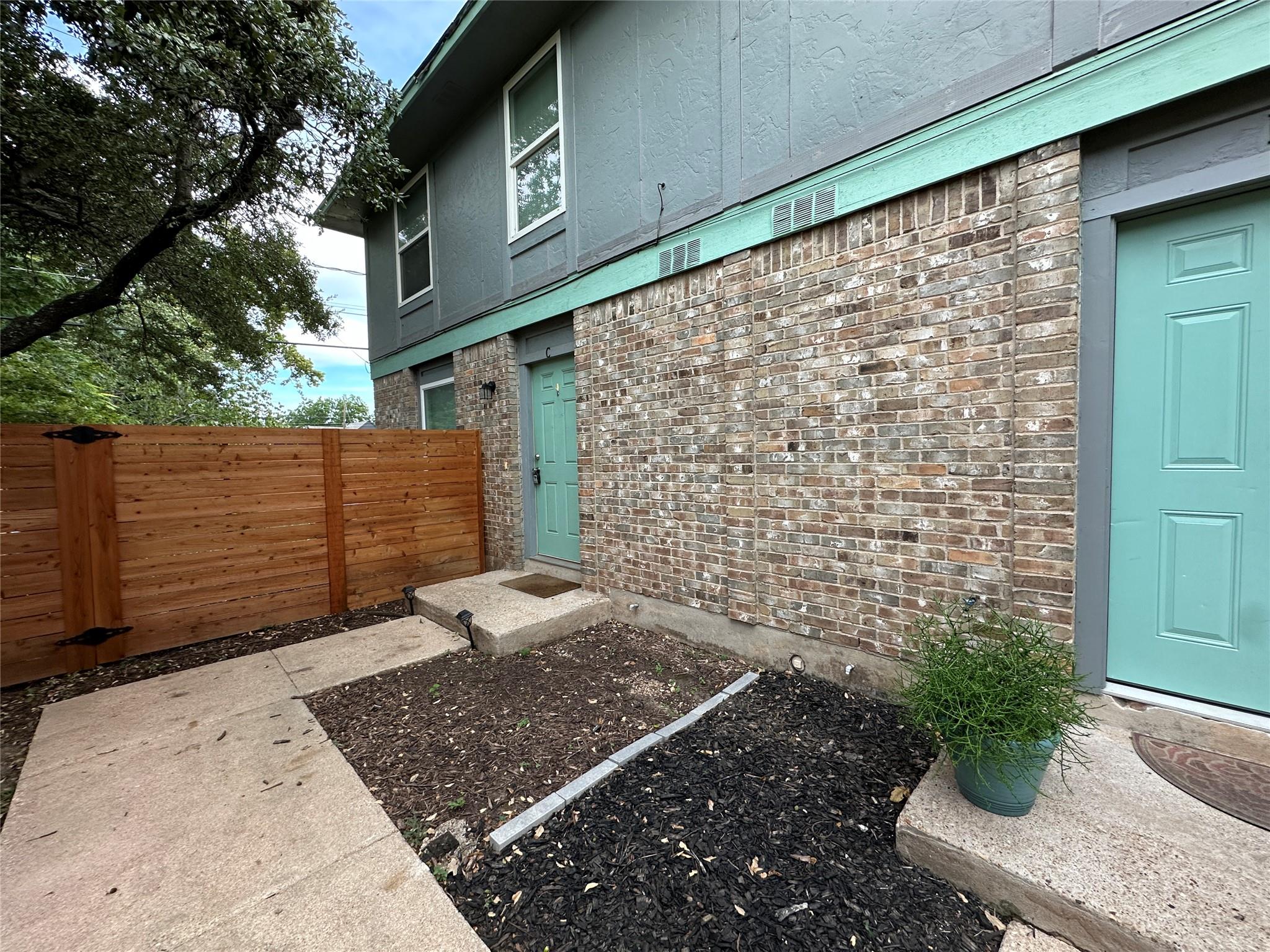 6003 Cougar Dr #D Property Photo 1