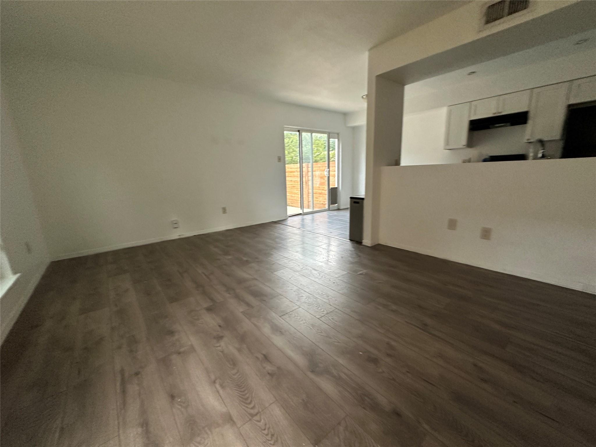 6003 Cougar Dr #d Property Photo 3