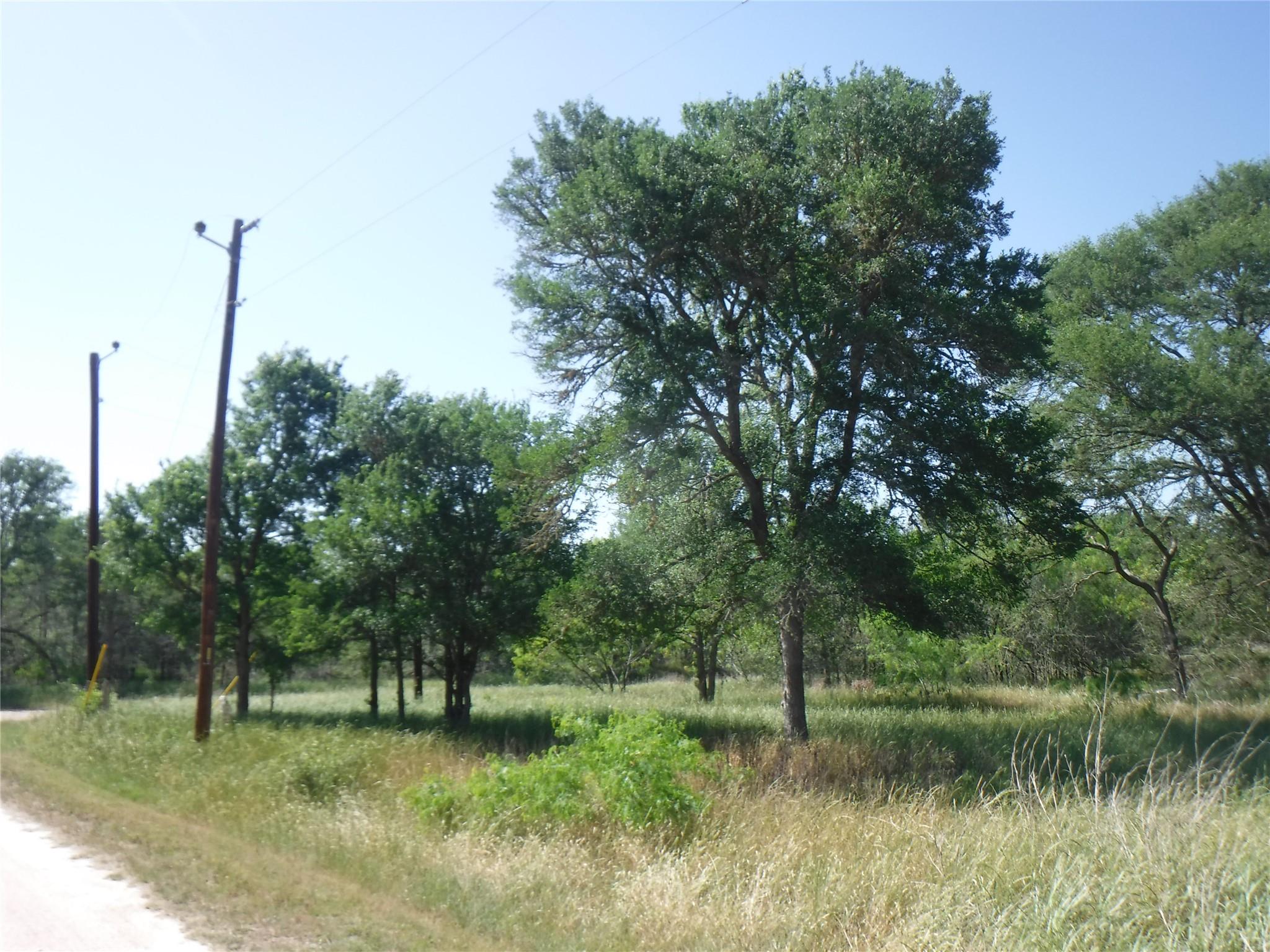 000 Winding Ln Property Photo 1