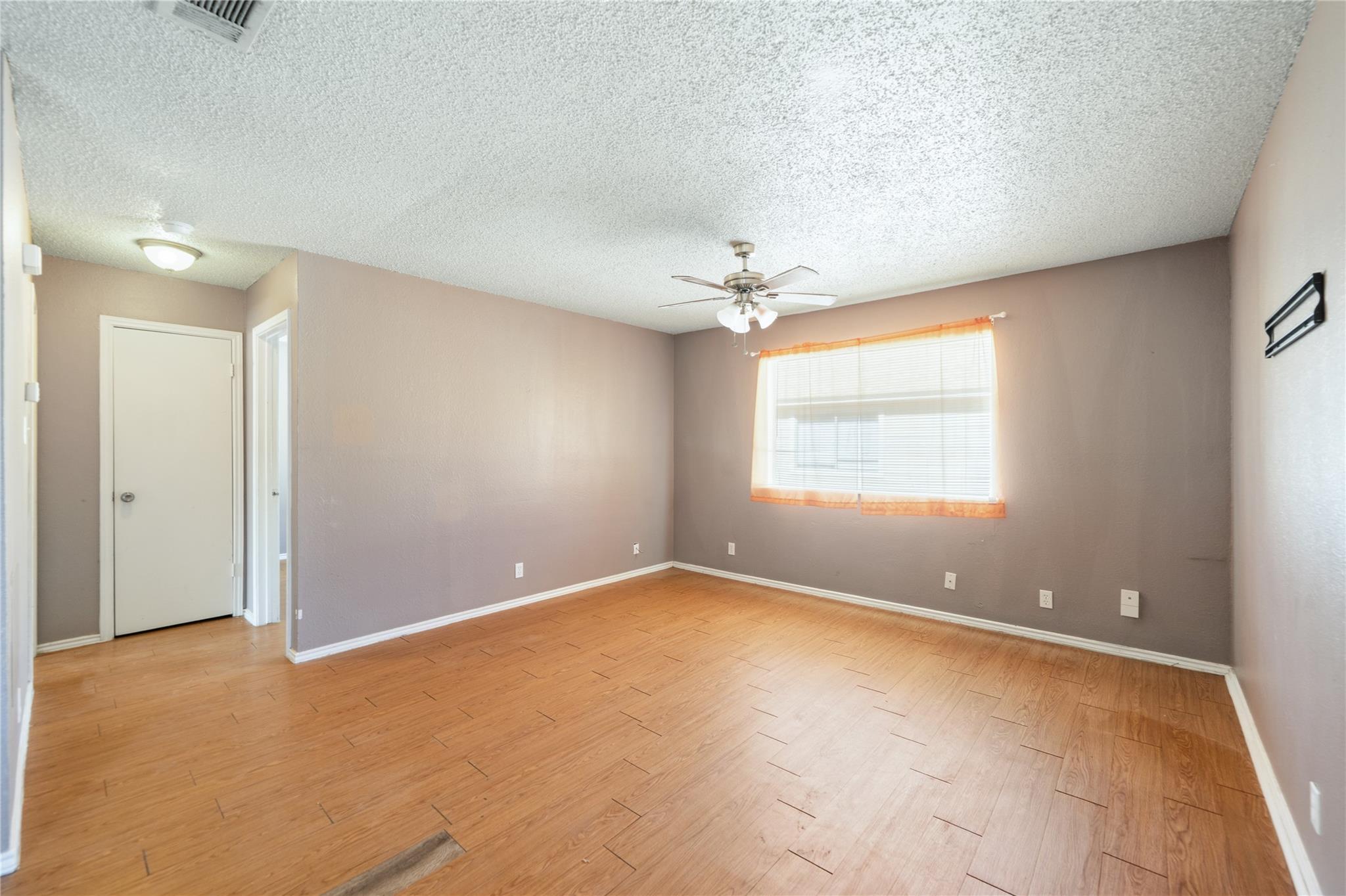 5807 Spring Meadow Rd #b Property Photo 3