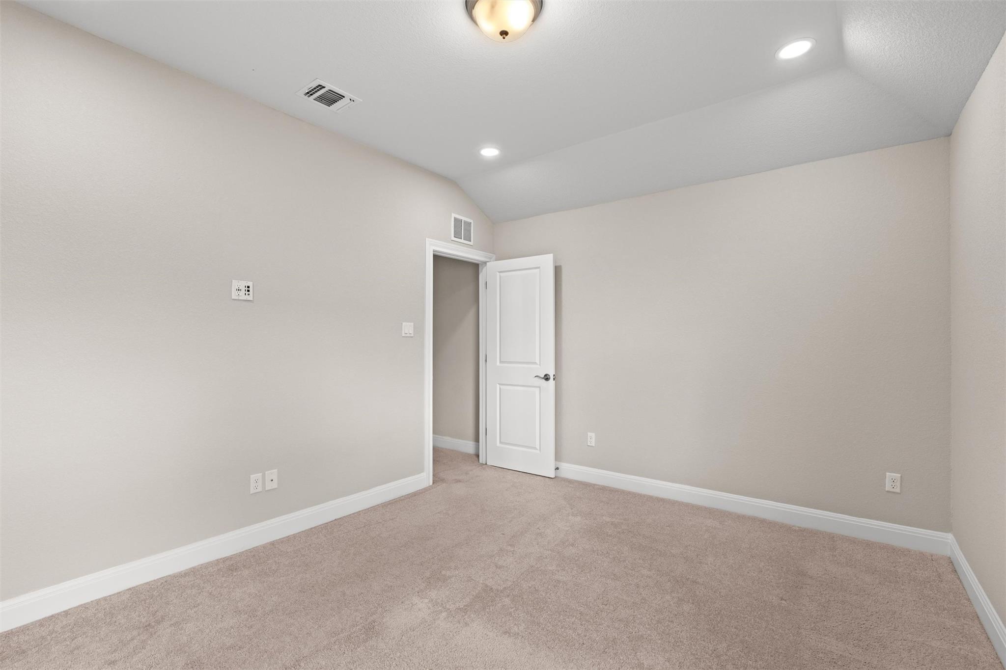 16925 Lathrop Ave Property Photo 29
