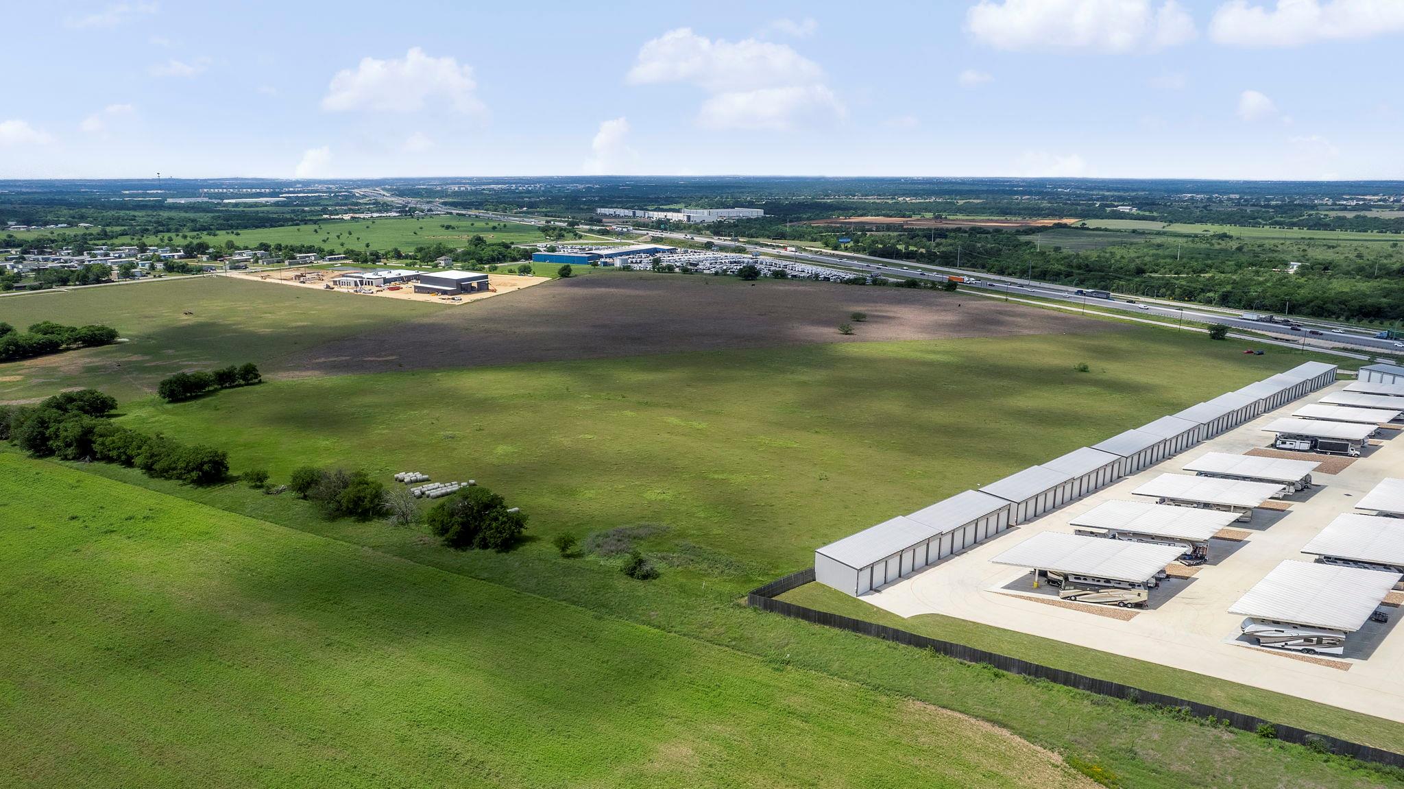 6100 N Interstate 35 - 7 Acres None Property Photo 9