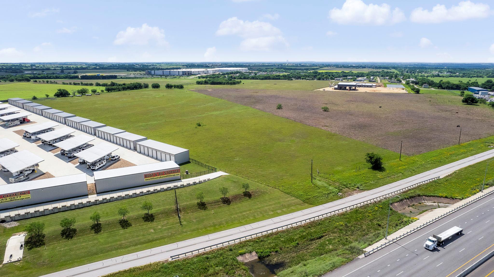 6100 N Interstate 35 - 7 Acres None Property Photo 11