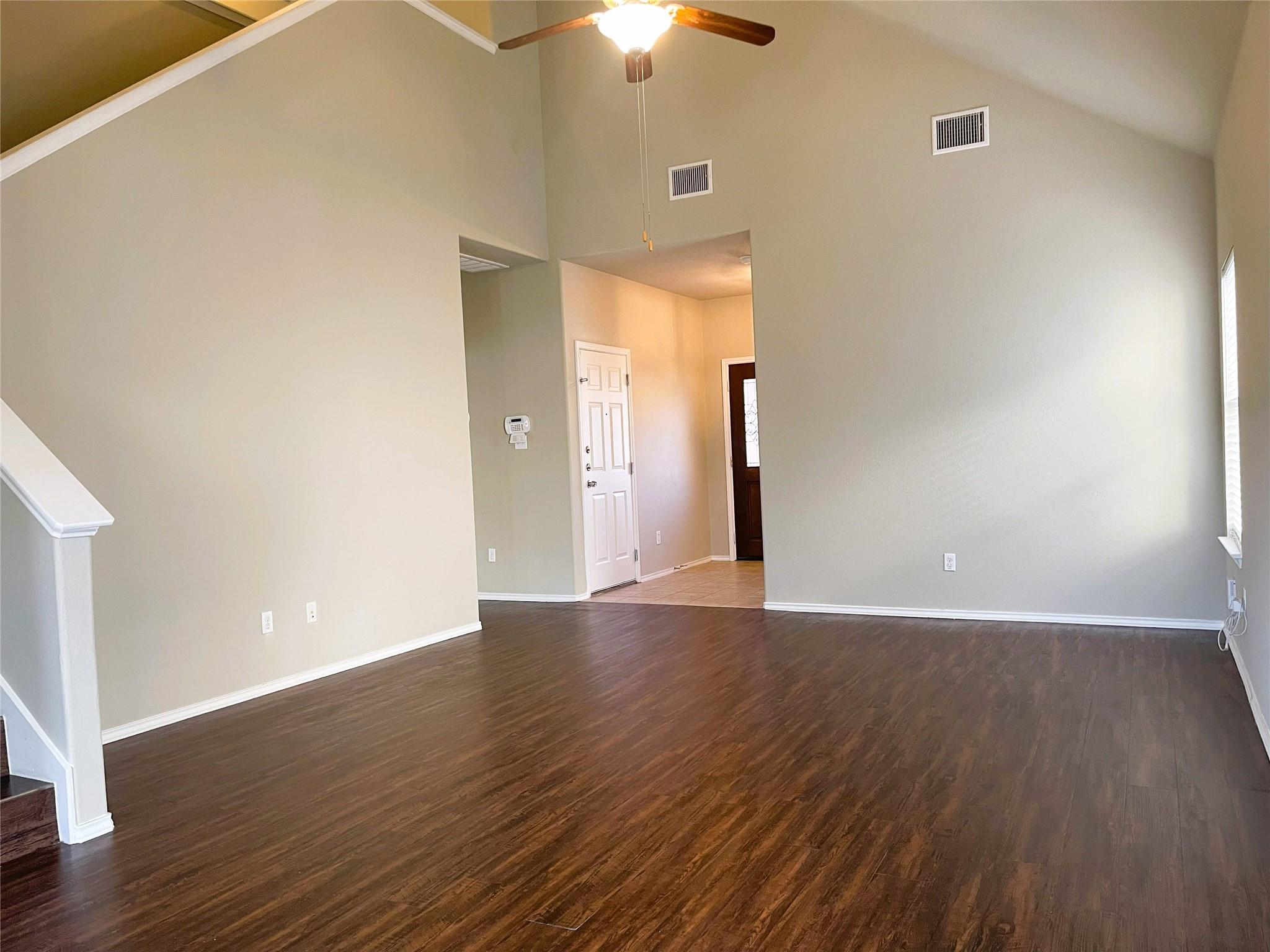 11021 Boundless Valley Dr Property Photo 5