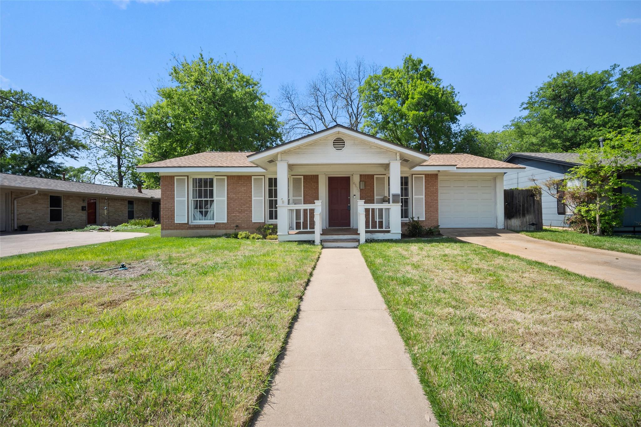 6518 Laird DR Property Photo 1