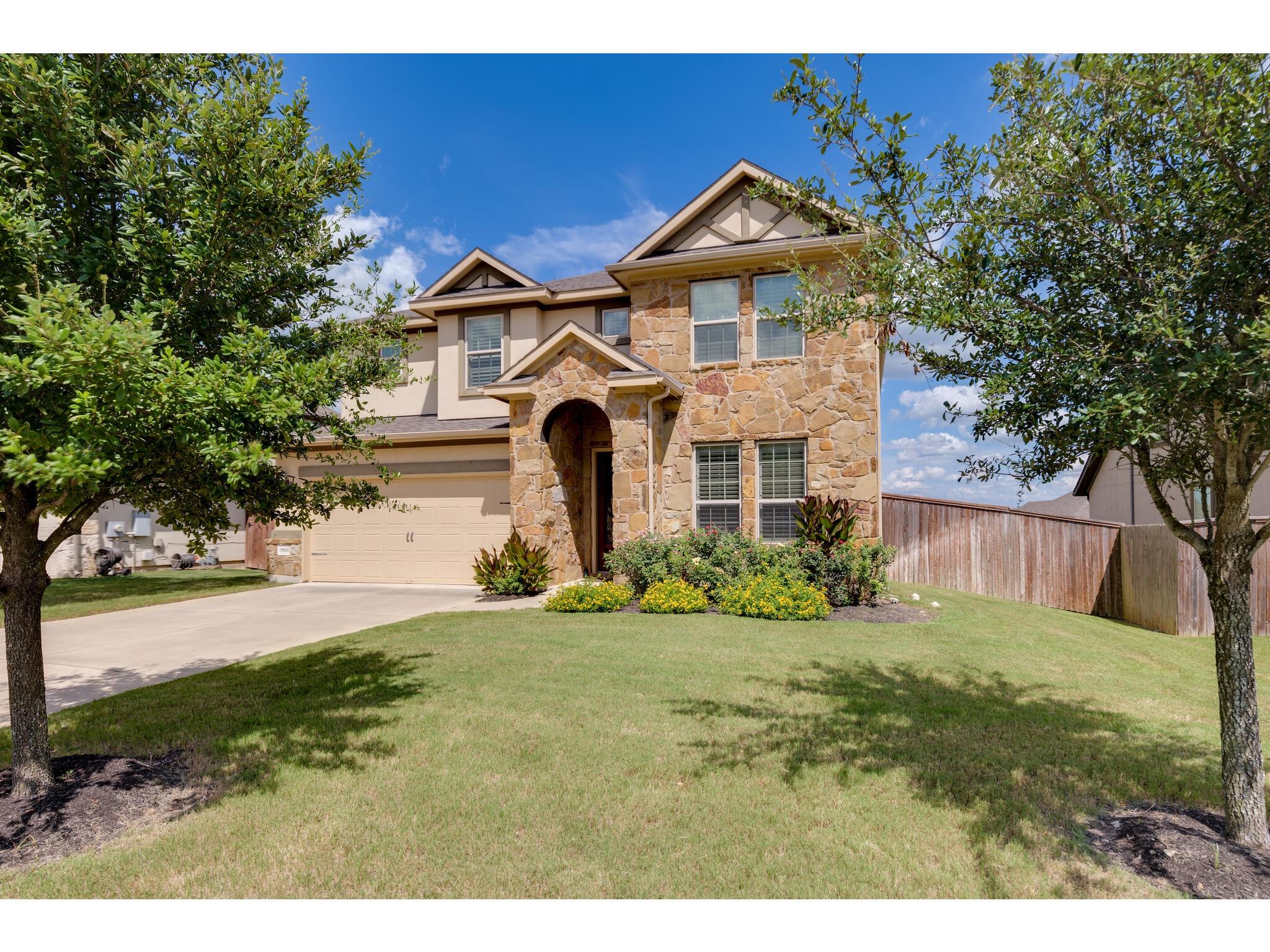 15601 Madriena Way Property Photo