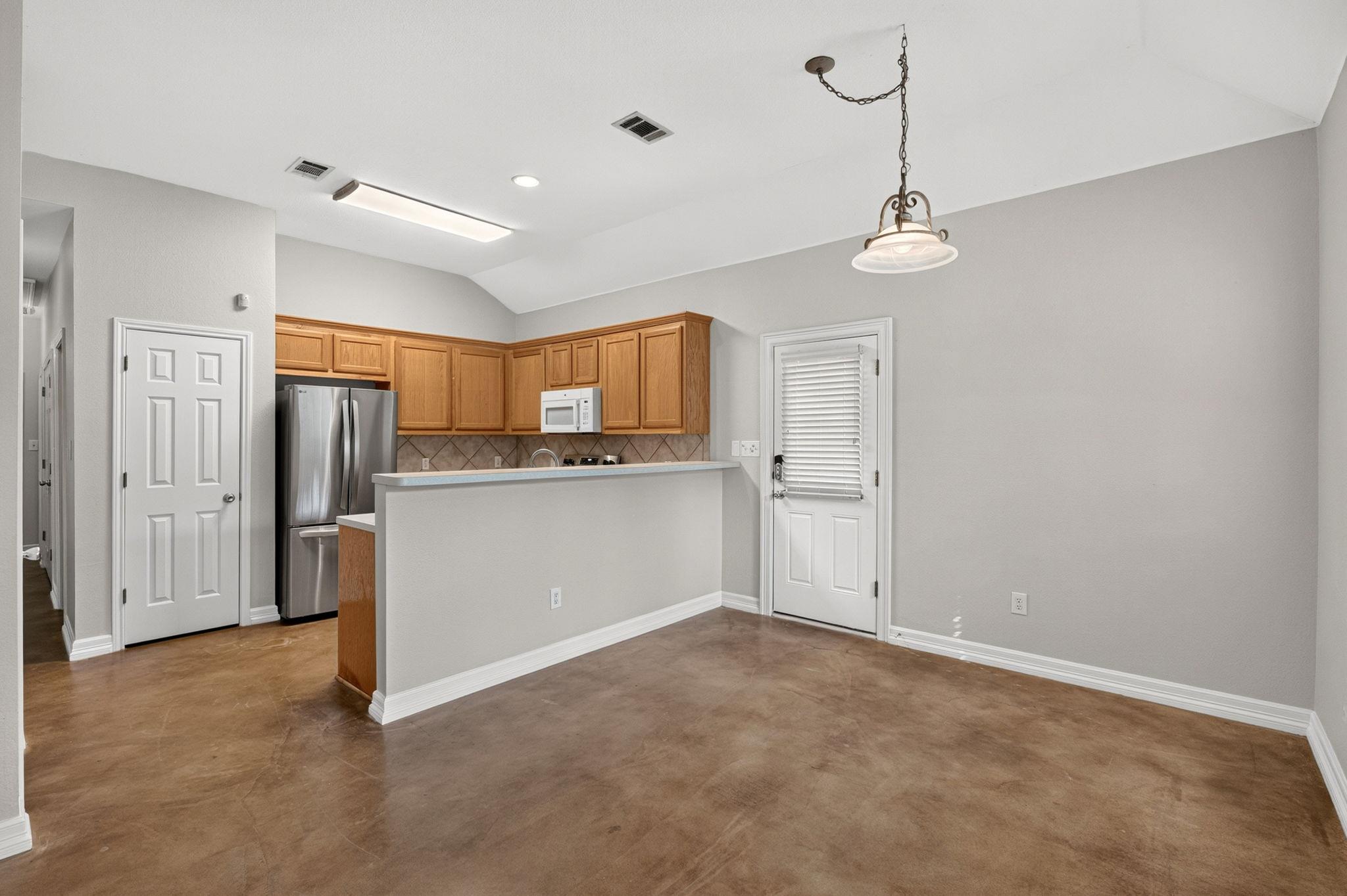 1002 Castile Rd #a Property Photo 8