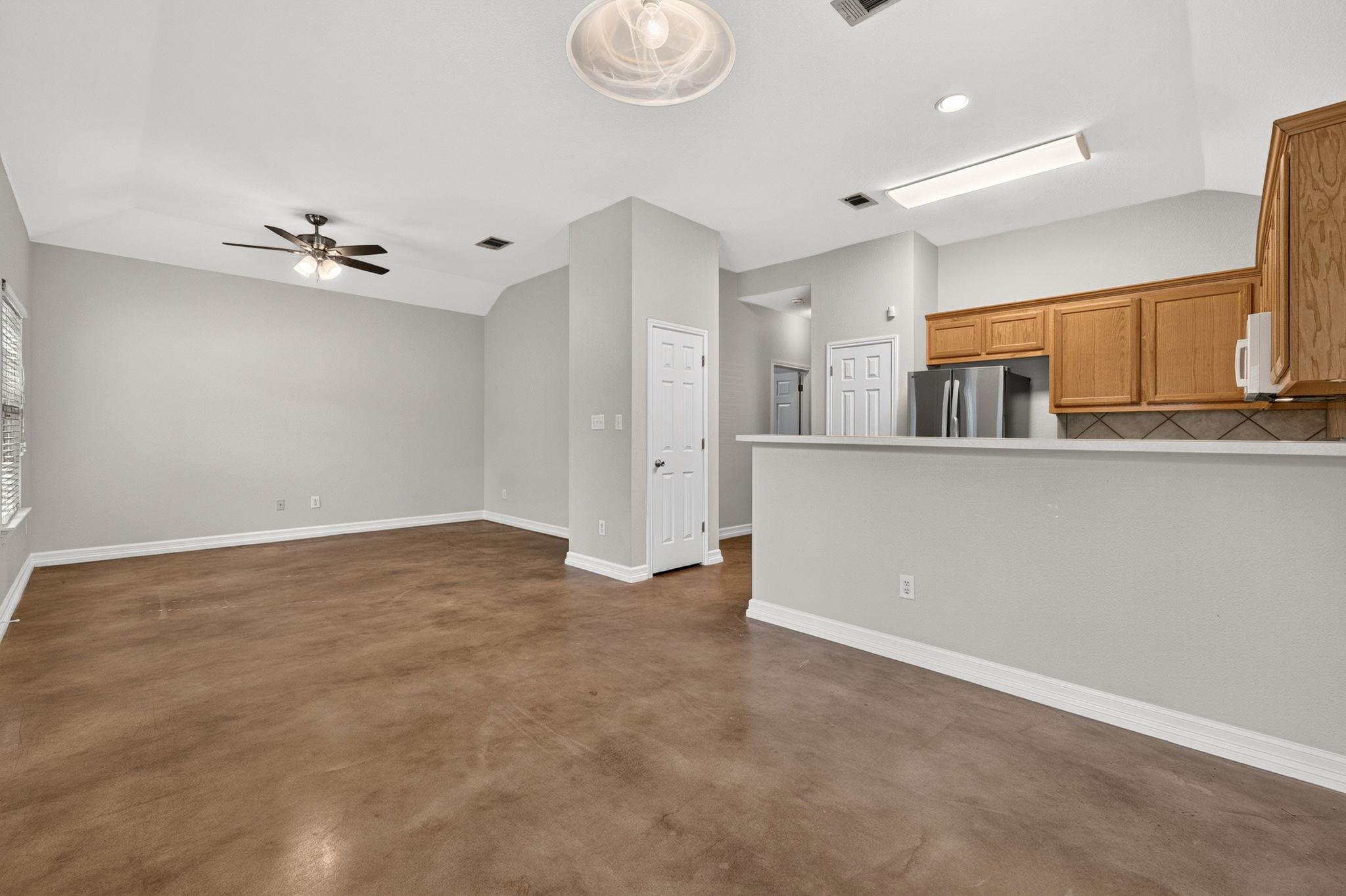 1002 Castile Rd #a Property Photo 9