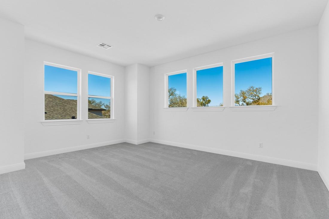 707 Jackson River Loop Property Photo 8