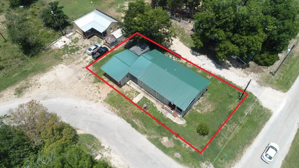 7 River St Property Photo 3