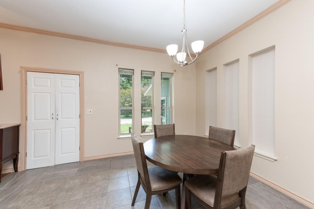 7 River St Property Photo 10