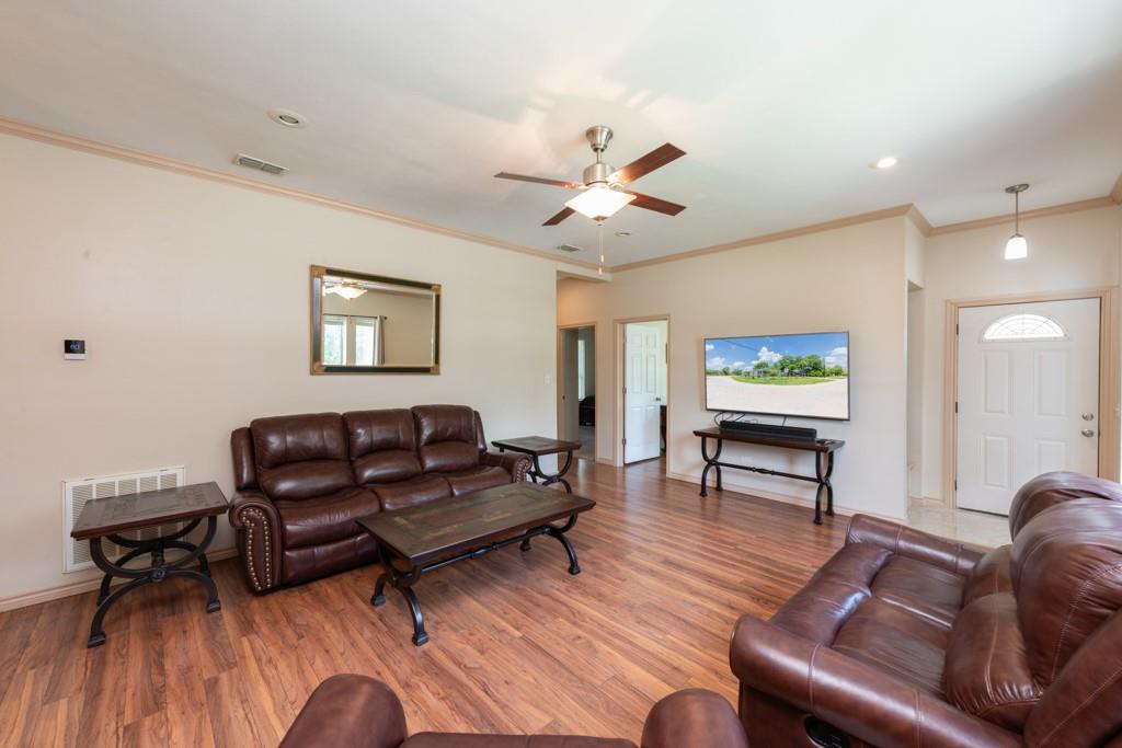 7 River St Property Photo 12