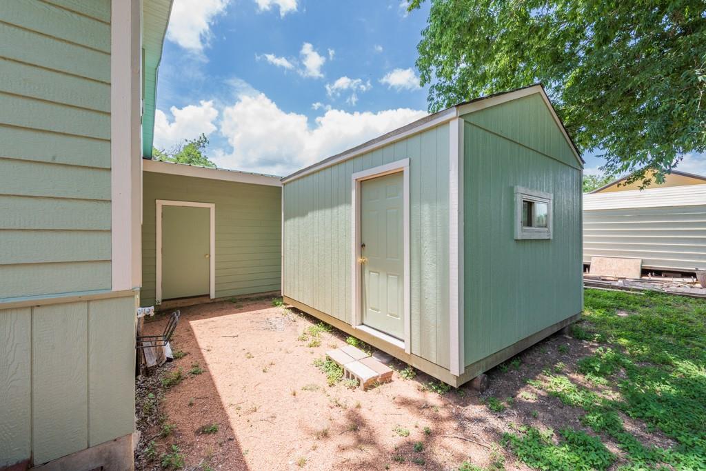7 River St Property Photo 33