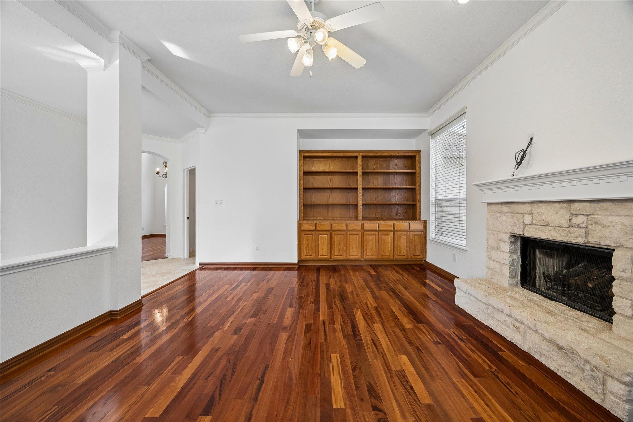 1010 Twin Terrace Ct Property Photo 9