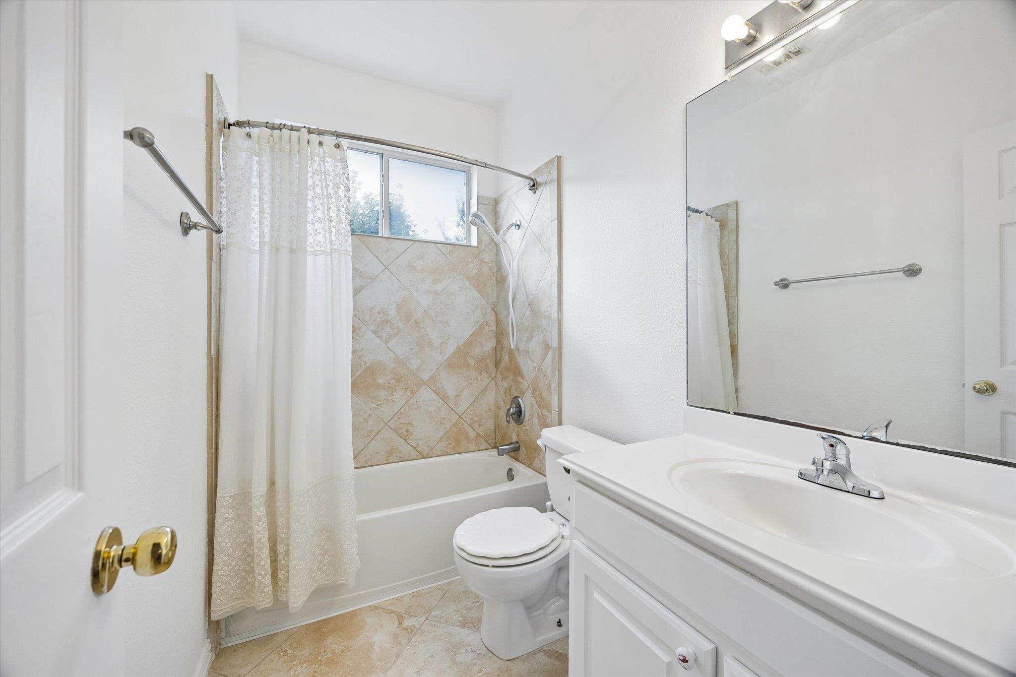 1010 Twin Terrace Ct Property Photo 12