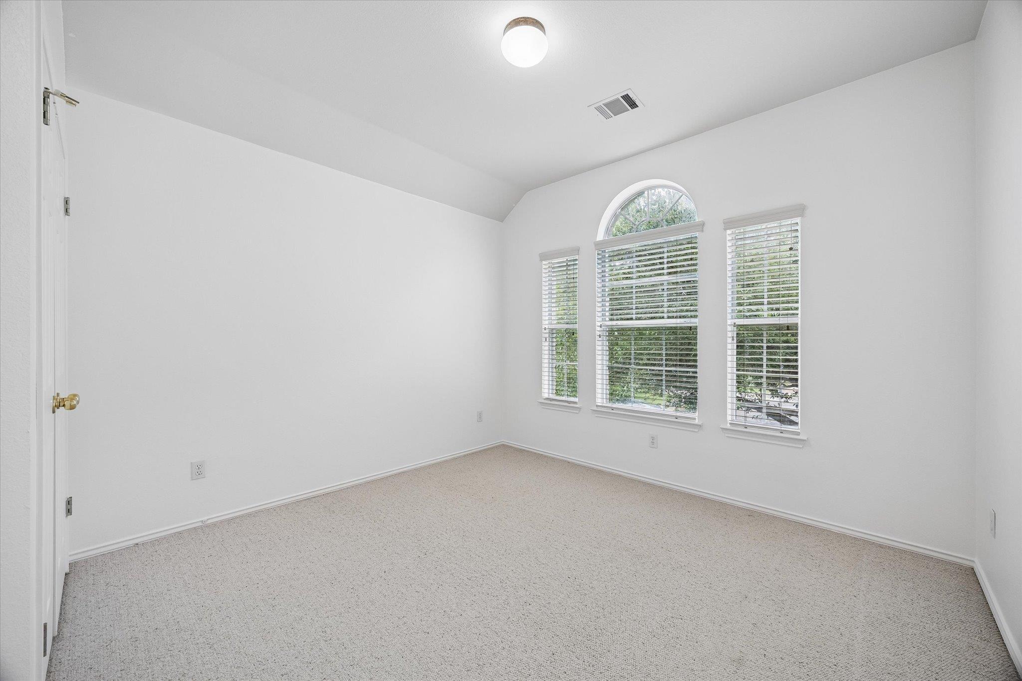 1010 Twin Terrace Ct Property Photo 20