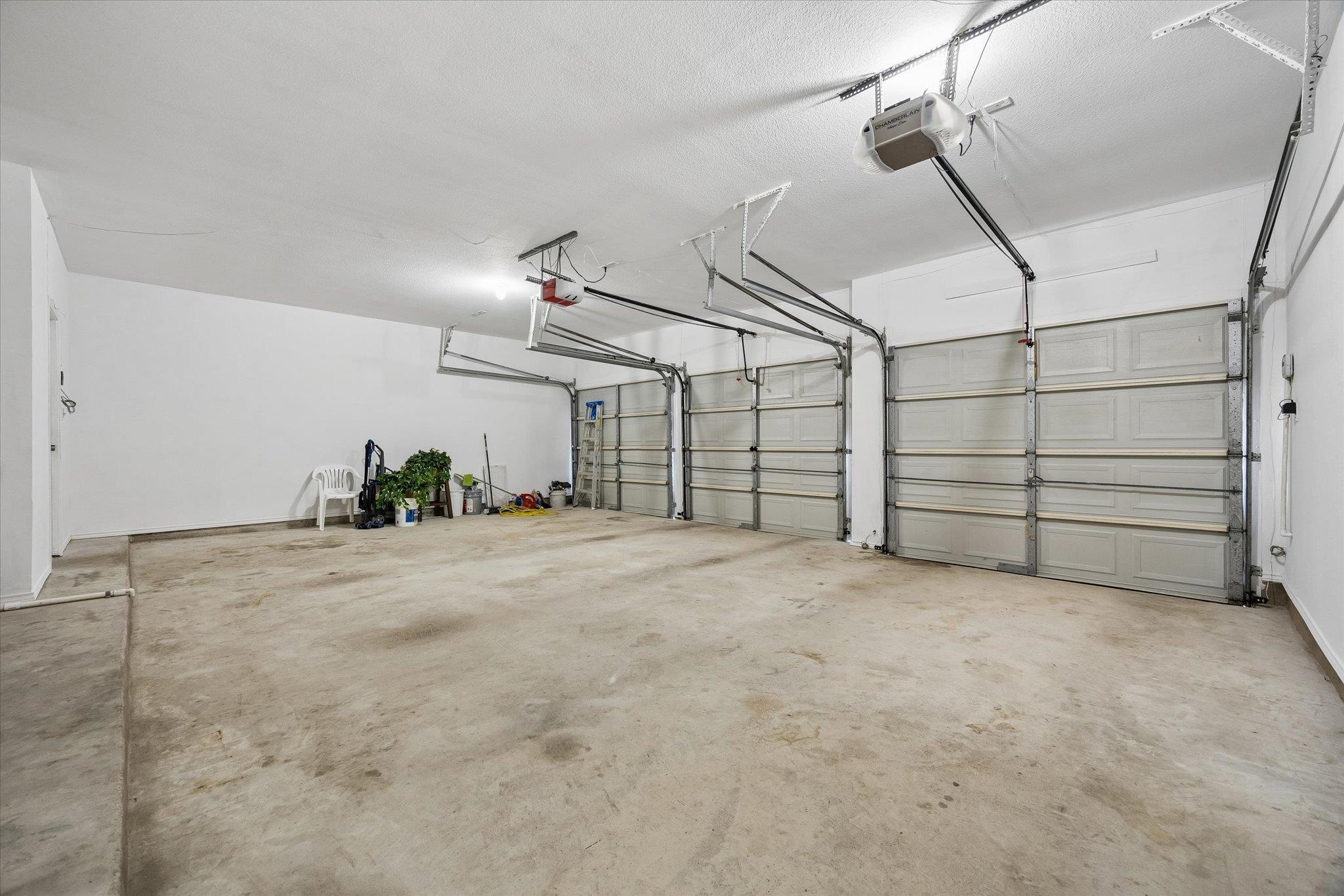 1010 Twin Terrace Ct Property Photo 23
