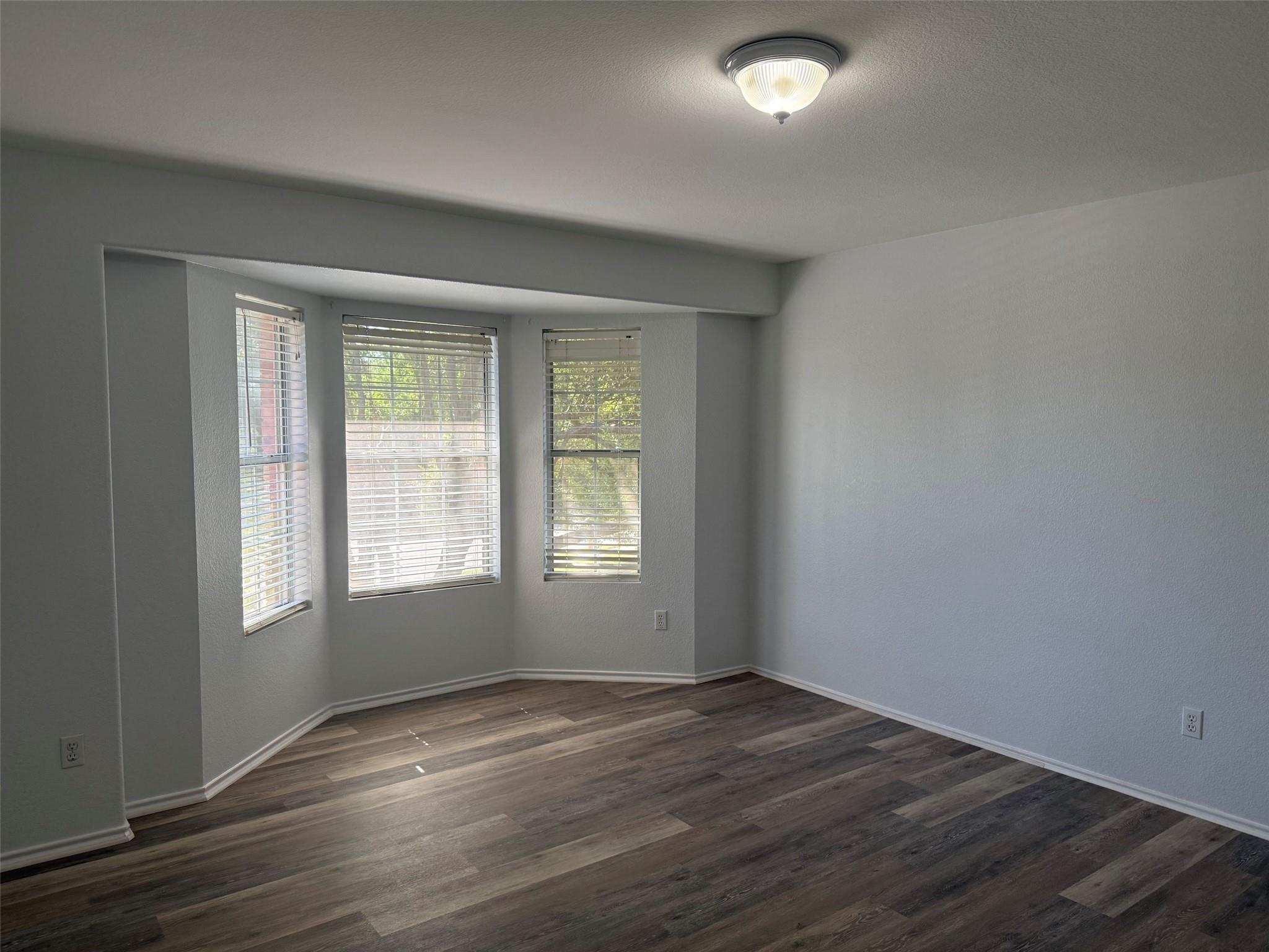 1524 Lorson Loop Loop Property Photo 12