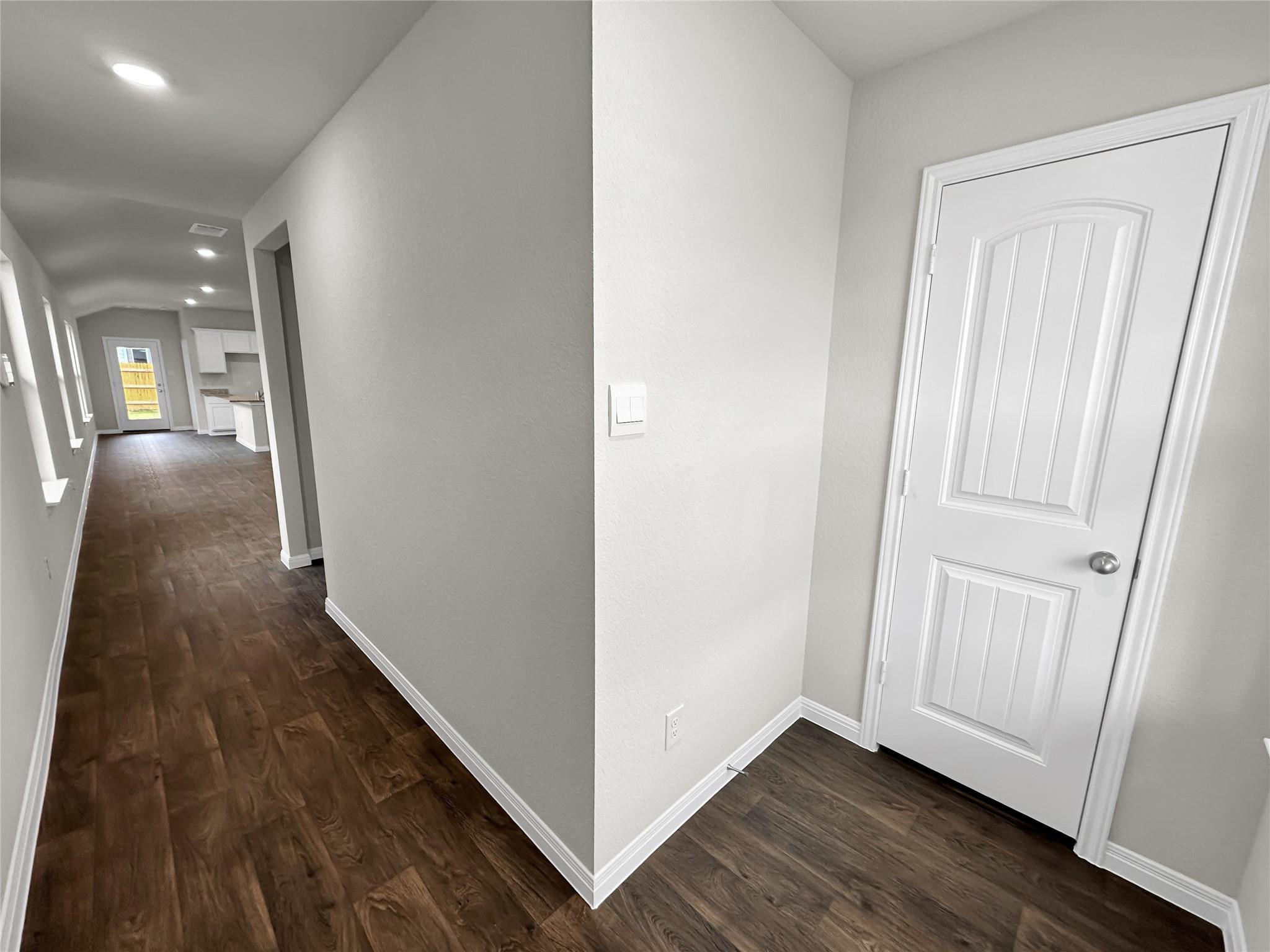 423 Morning Glory Loop Property Photo 4