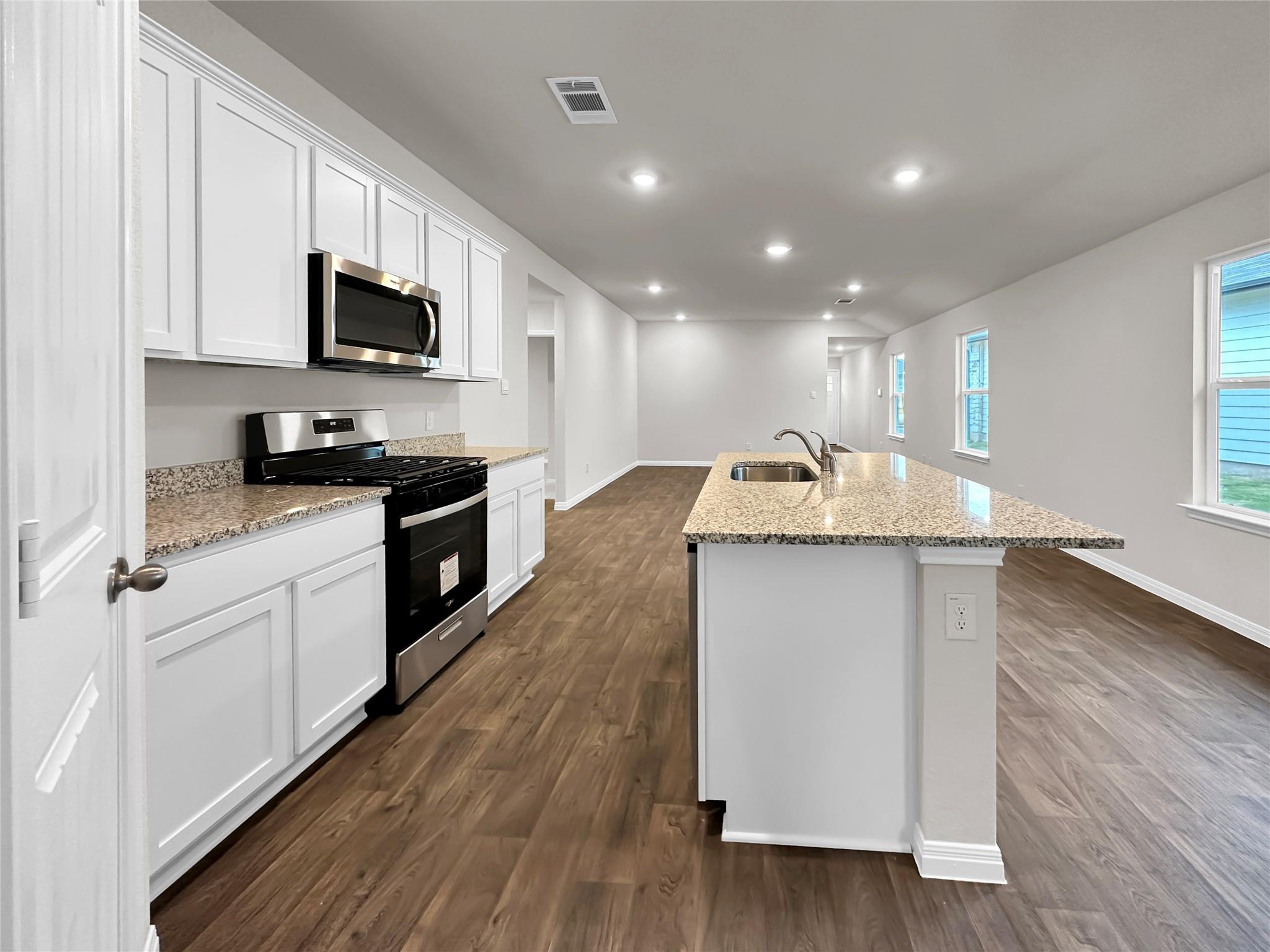423 Morning Glory Loop Property Photo 21