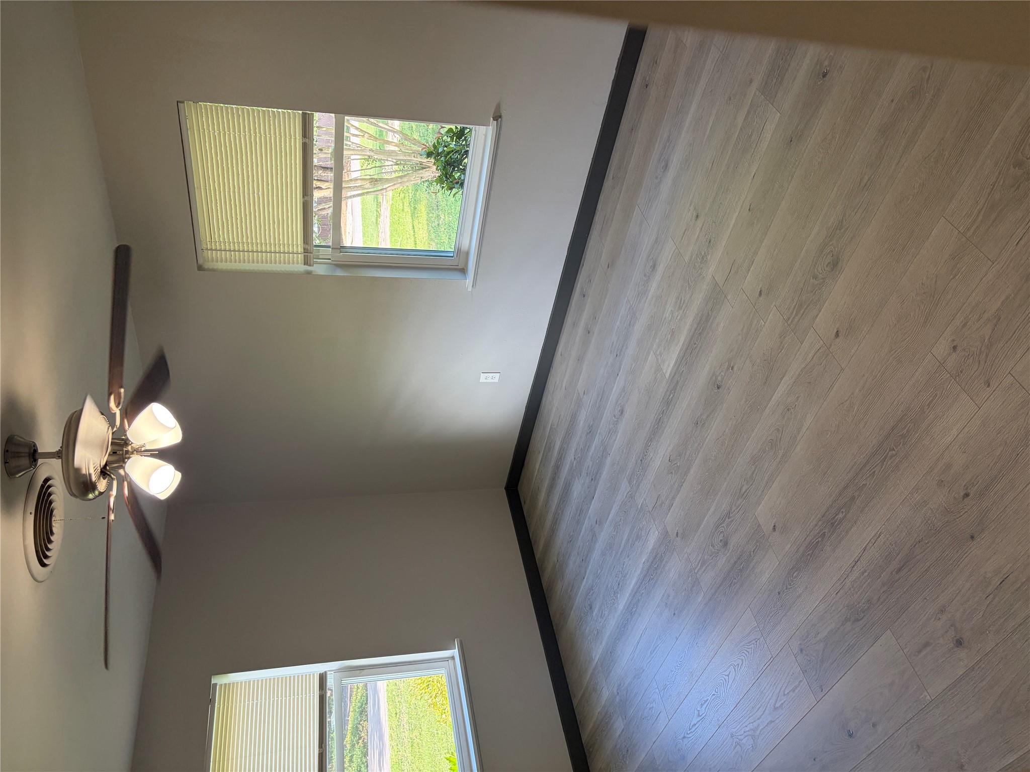 1012 N Water St Property Photo 12