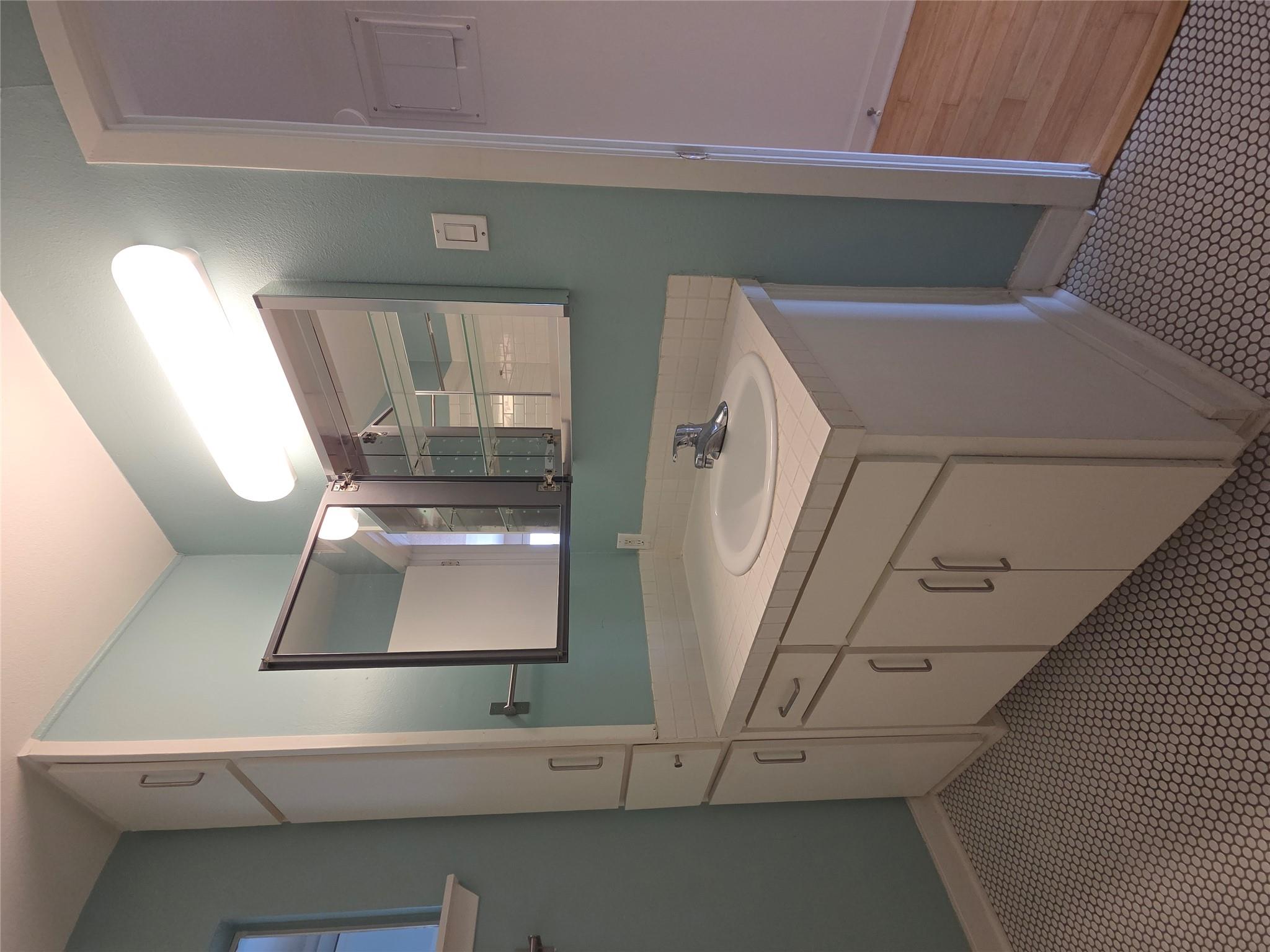 2303 E Side Dr #220 Property Photo 13