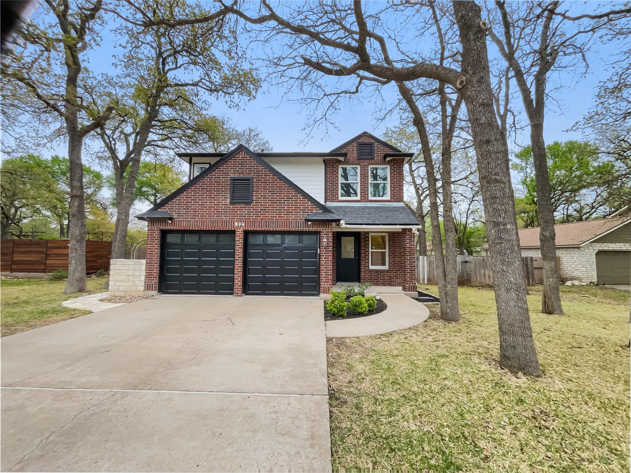 804 Dewberry Dr Property Photo 1