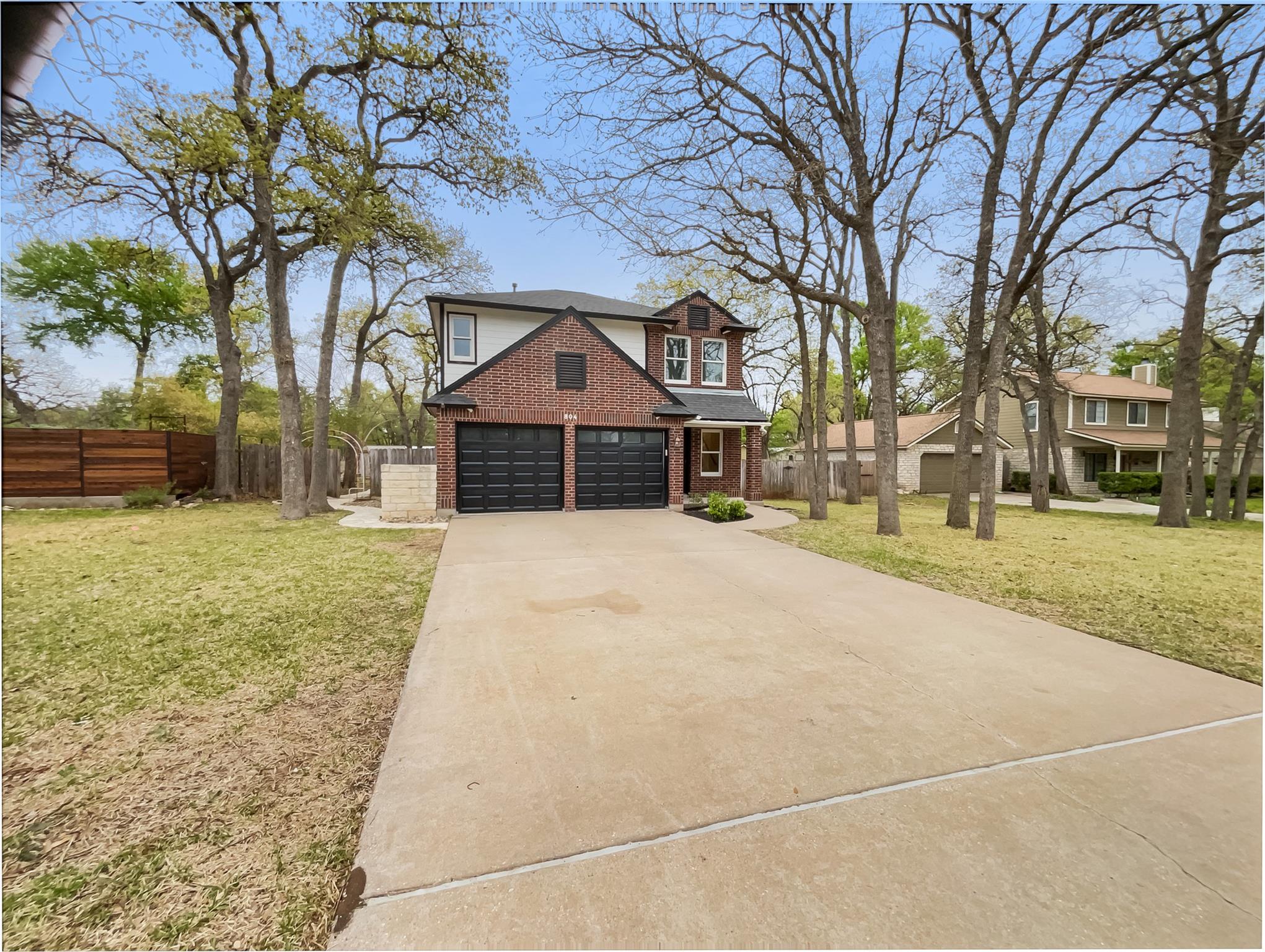 804 Dewberry Dr Property Photo 9