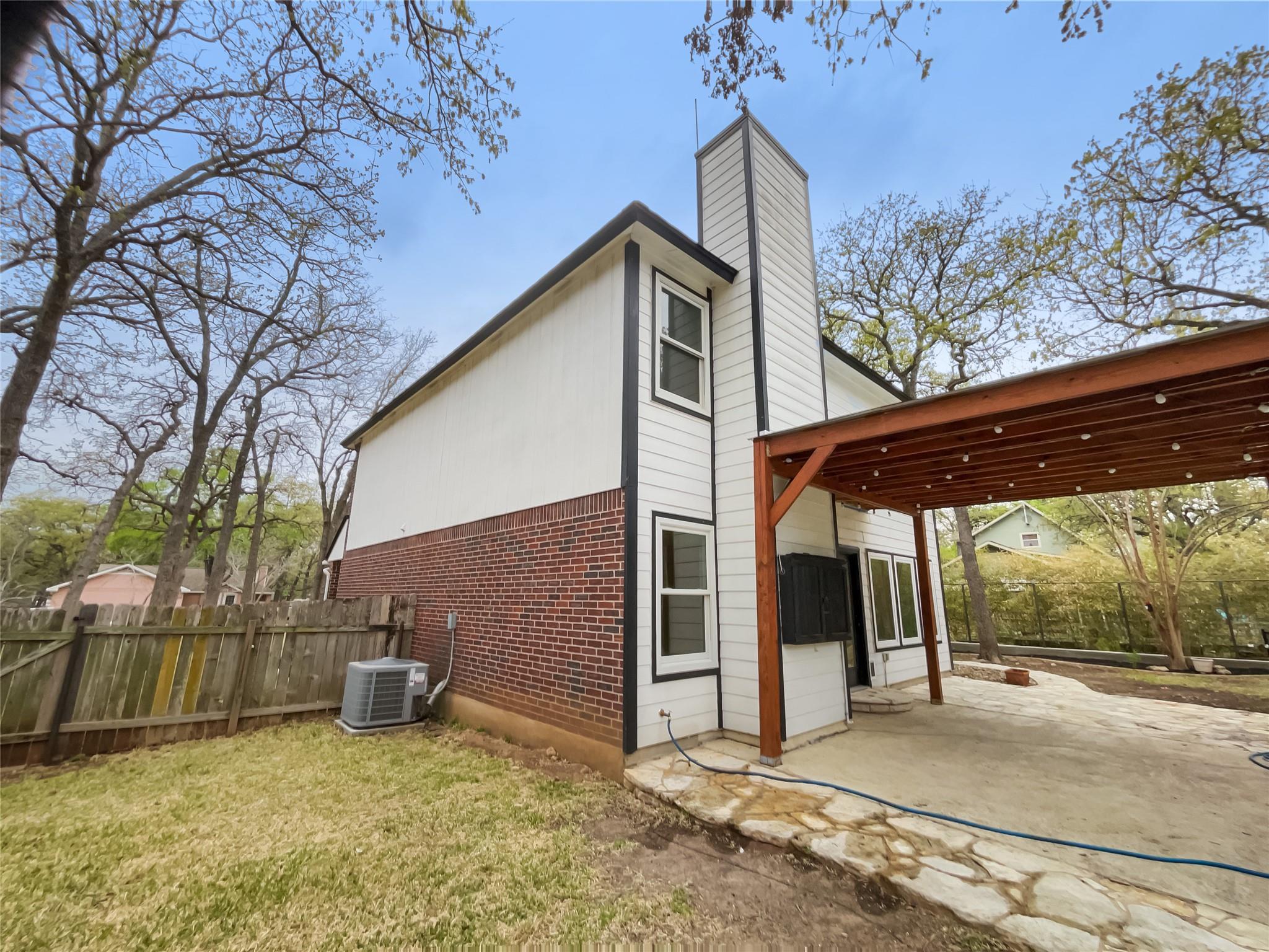 804 Dewberry Dr Property Photo 21