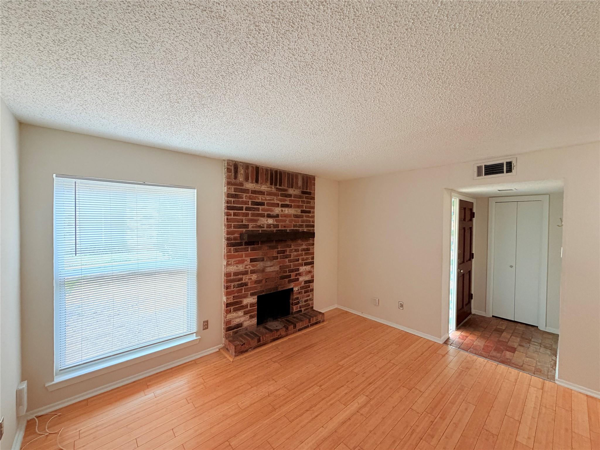 4520 Depew Ave #b Property Photo 3